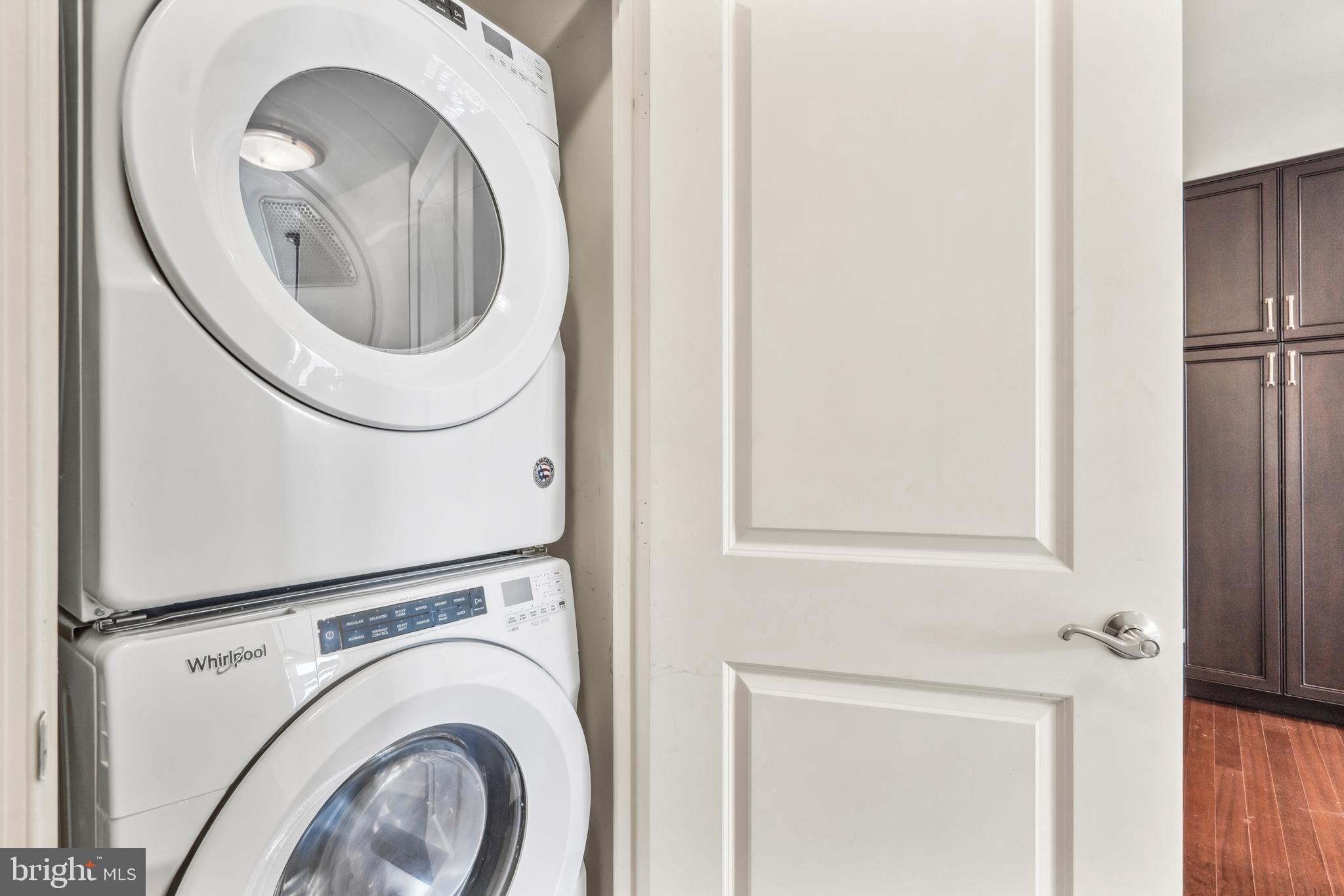 CRYSTAL CITY - Residential