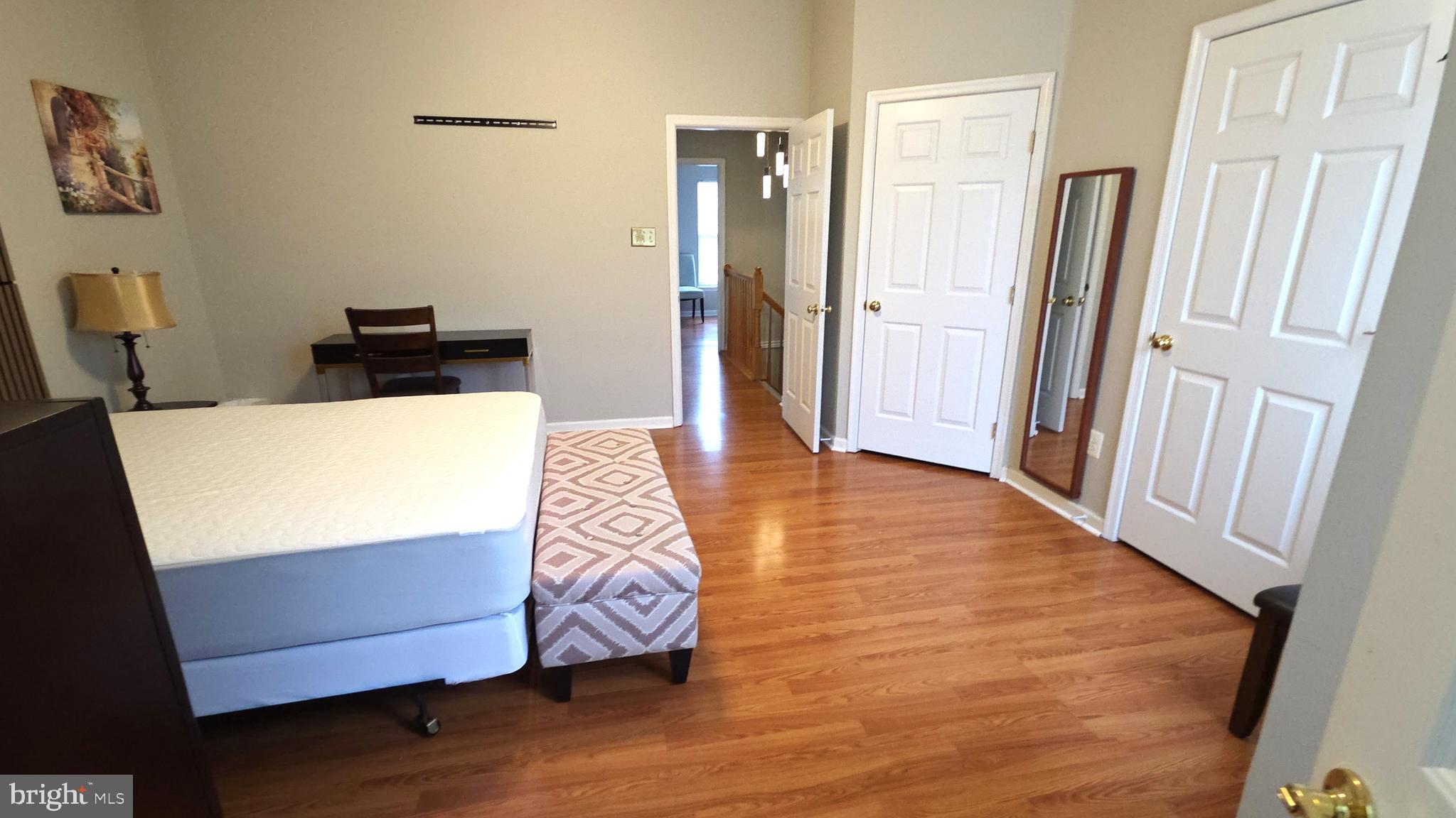 EATON SQUARE - Residential