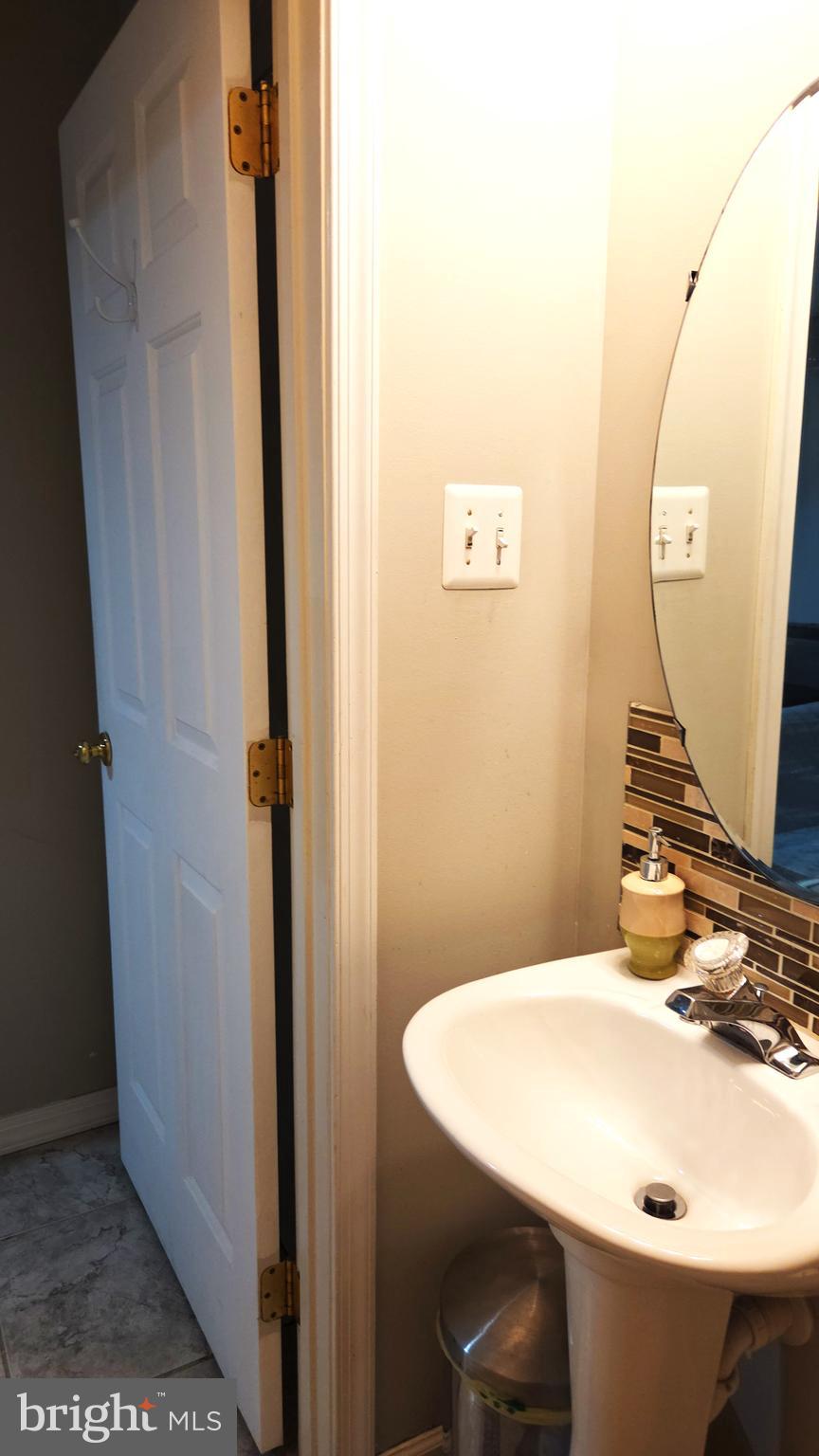 EATON SQUARE - Residential