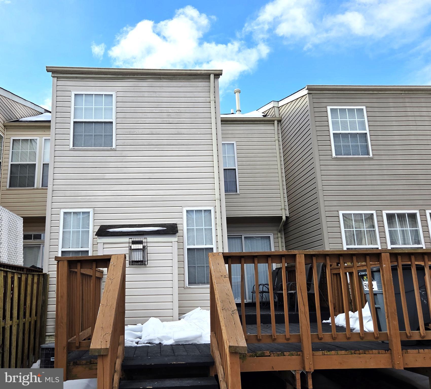 EATON SQUARE - Residential