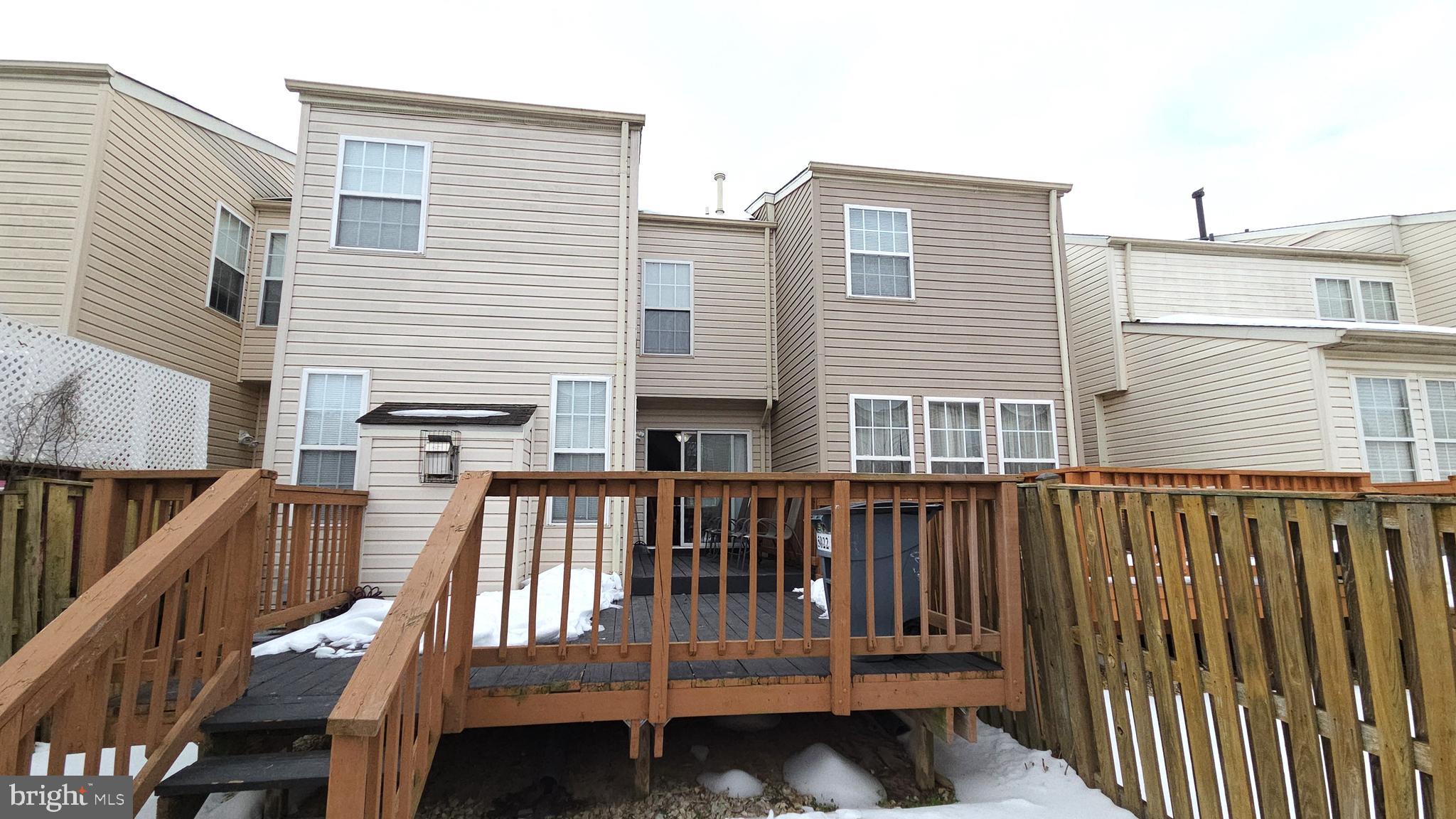 EATON SQUARE - Residential