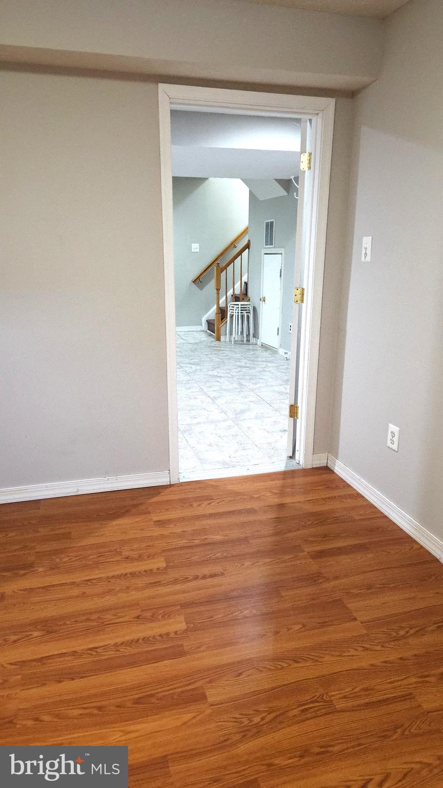 EATON SQUARE - Residential