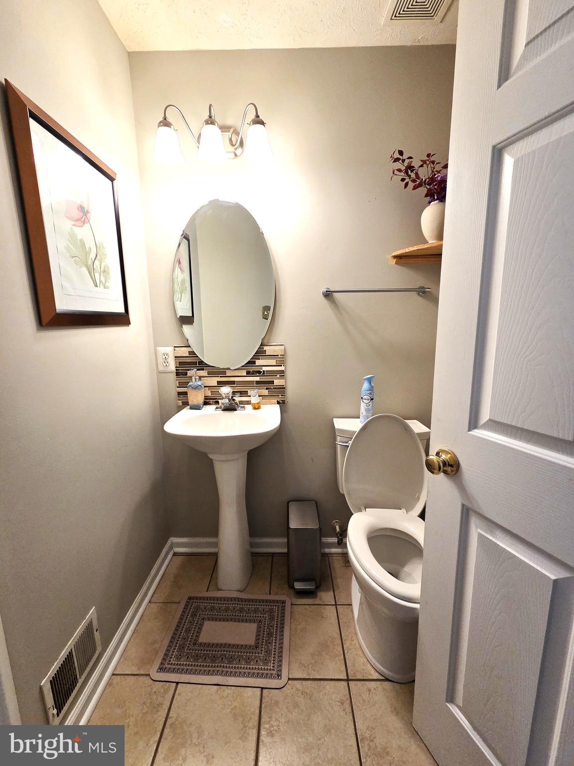 EATON SQUARE - Residential