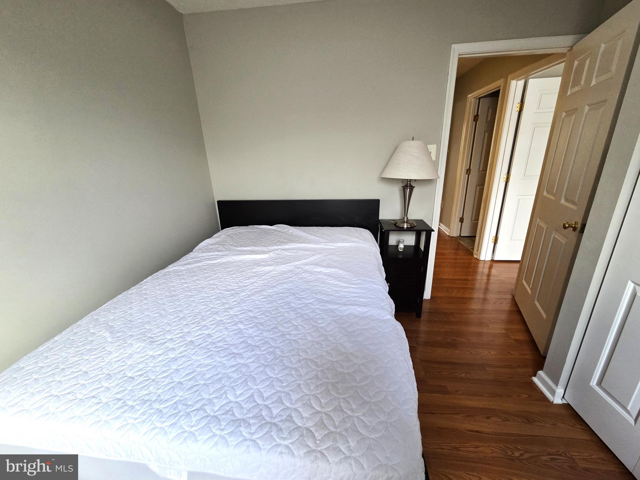 EATON SQUARE - Residential