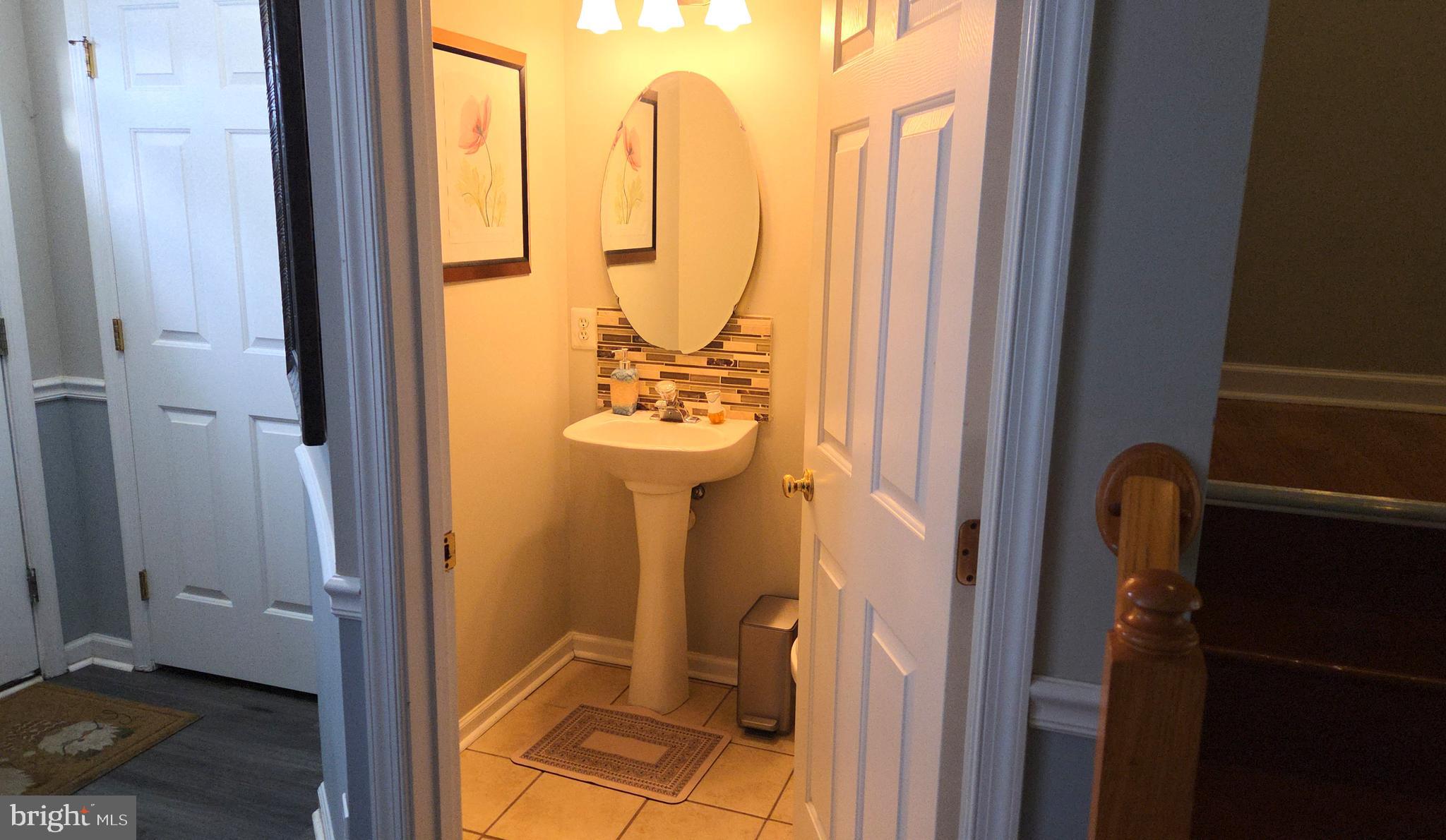 EATON SQUARE - Residential