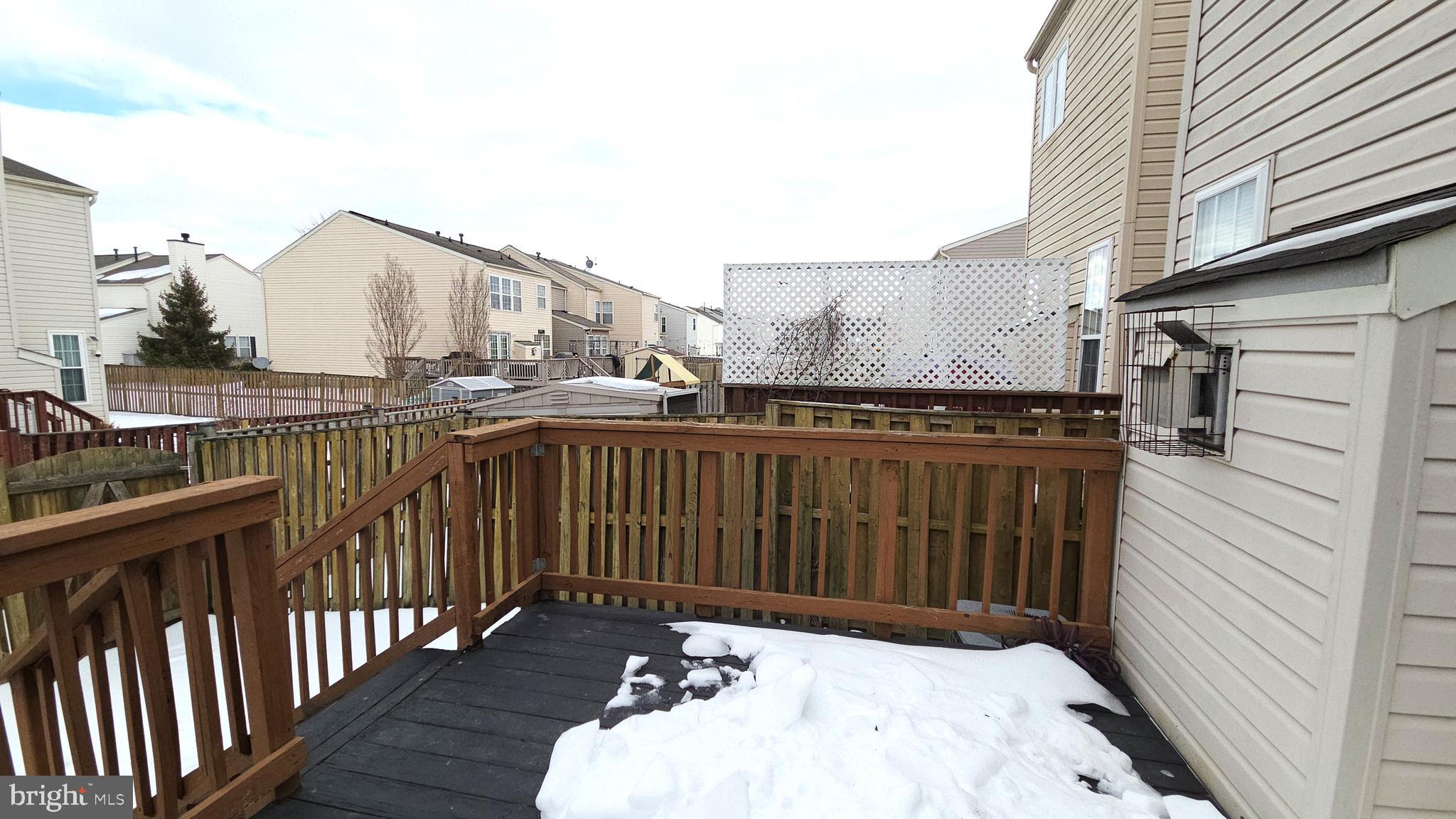 EATON SQUARE - Residential