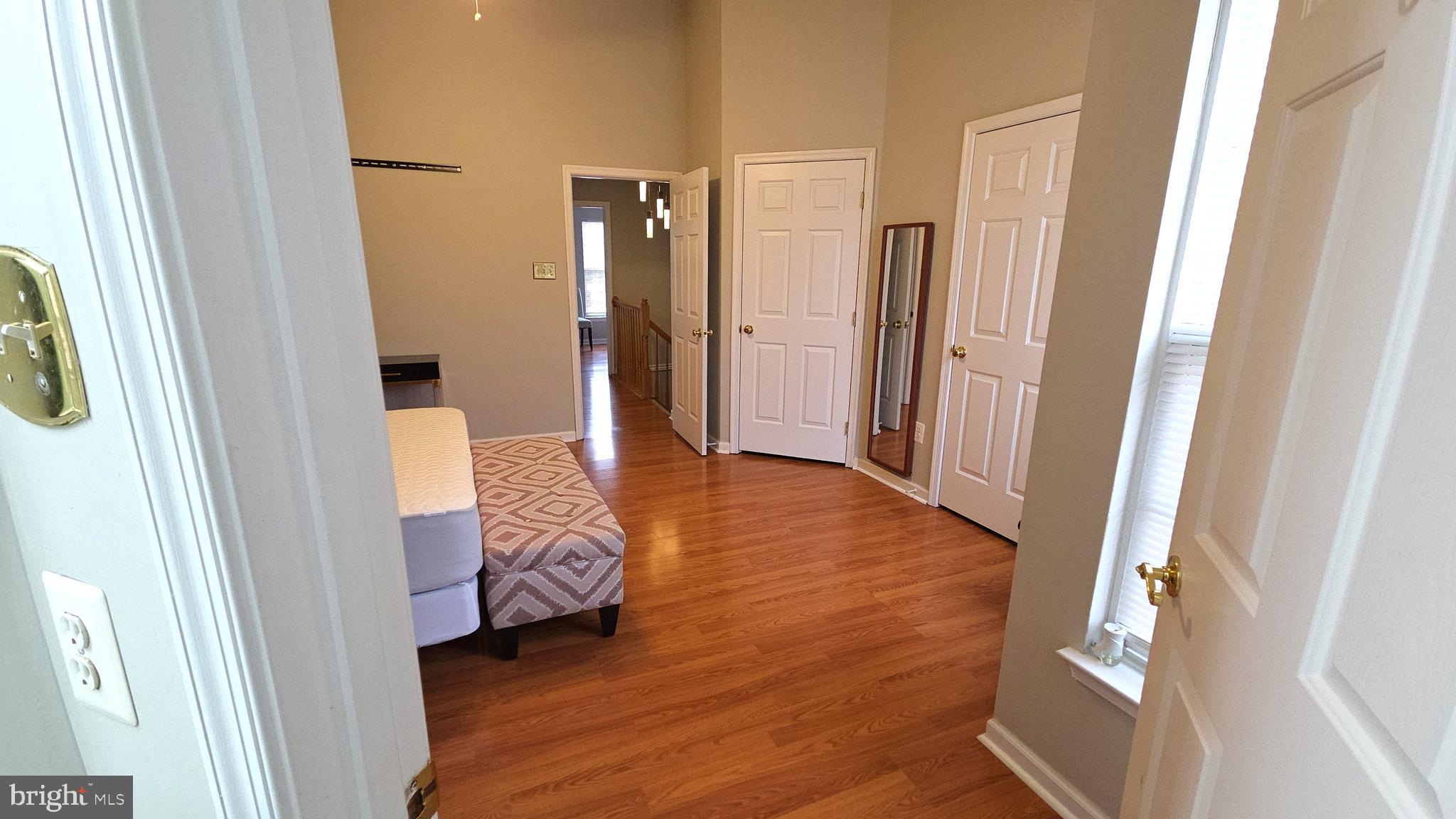 EATON SQUARE - Residential