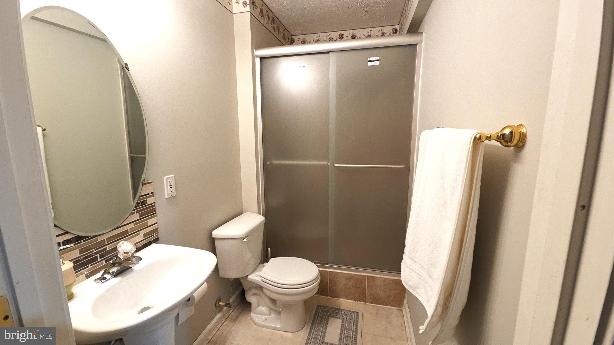 EATON SQUARE - Residential