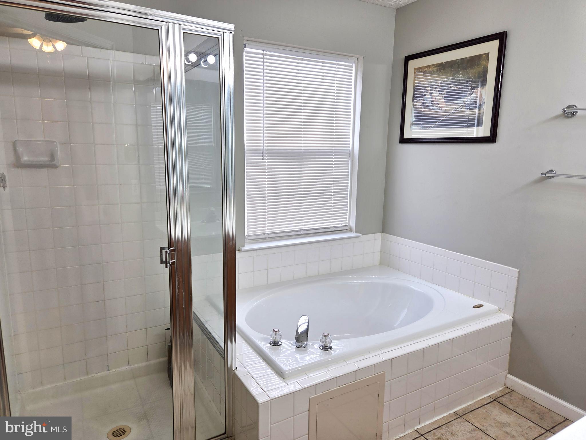 EATON SQUARE - Residential