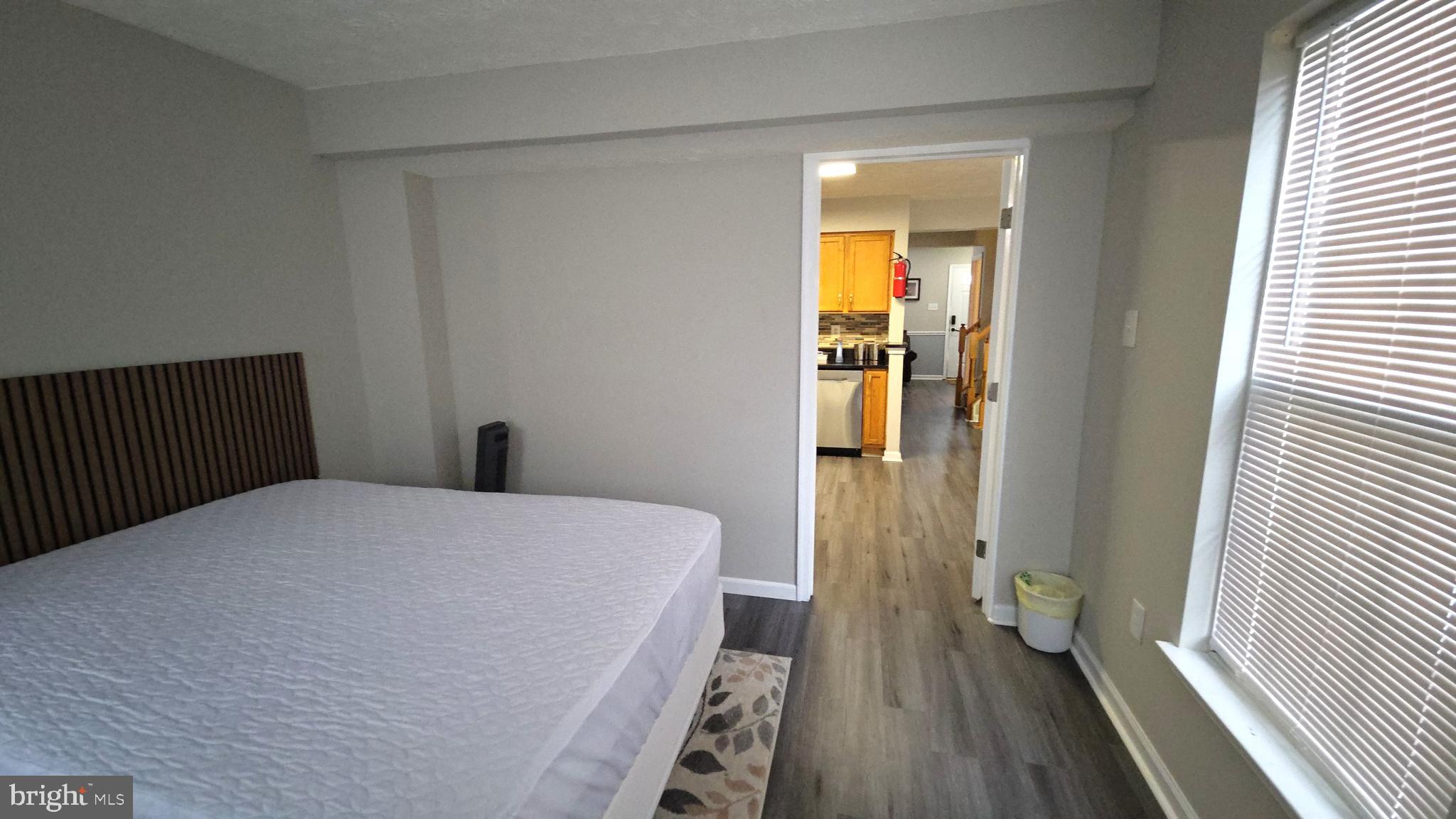 EATON SQUARE - Residential