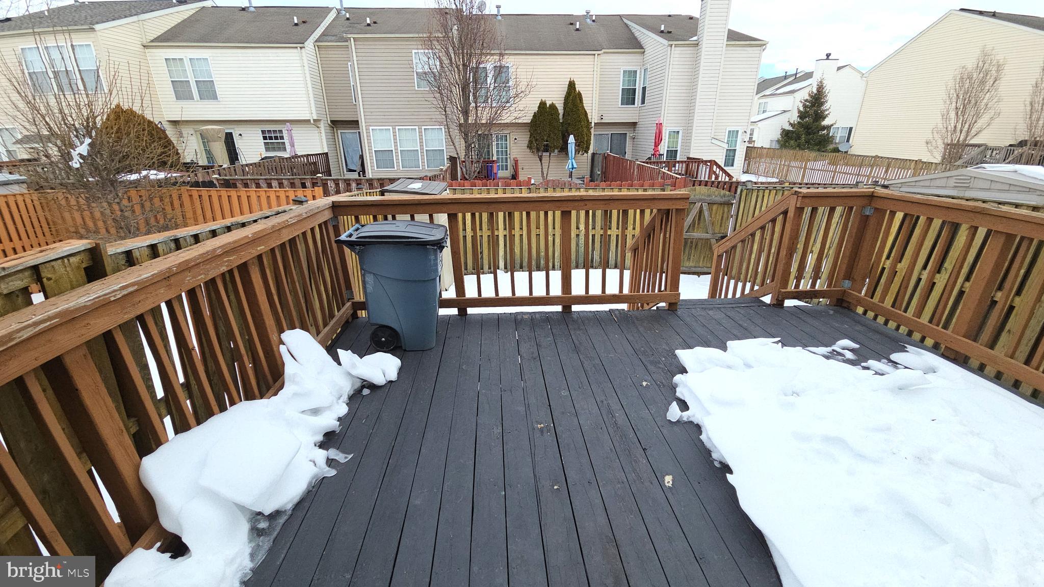 EATON SQUARE - Residential