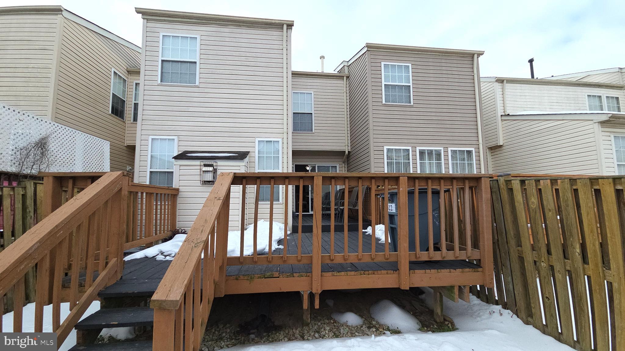 EATON SQUARE - Residential