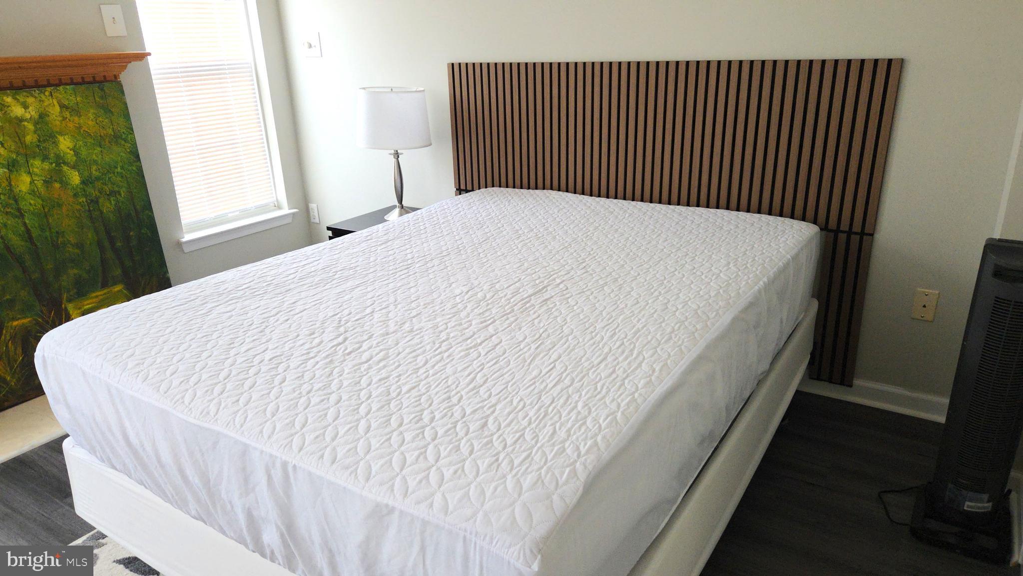 EATON SQUARE - Residential