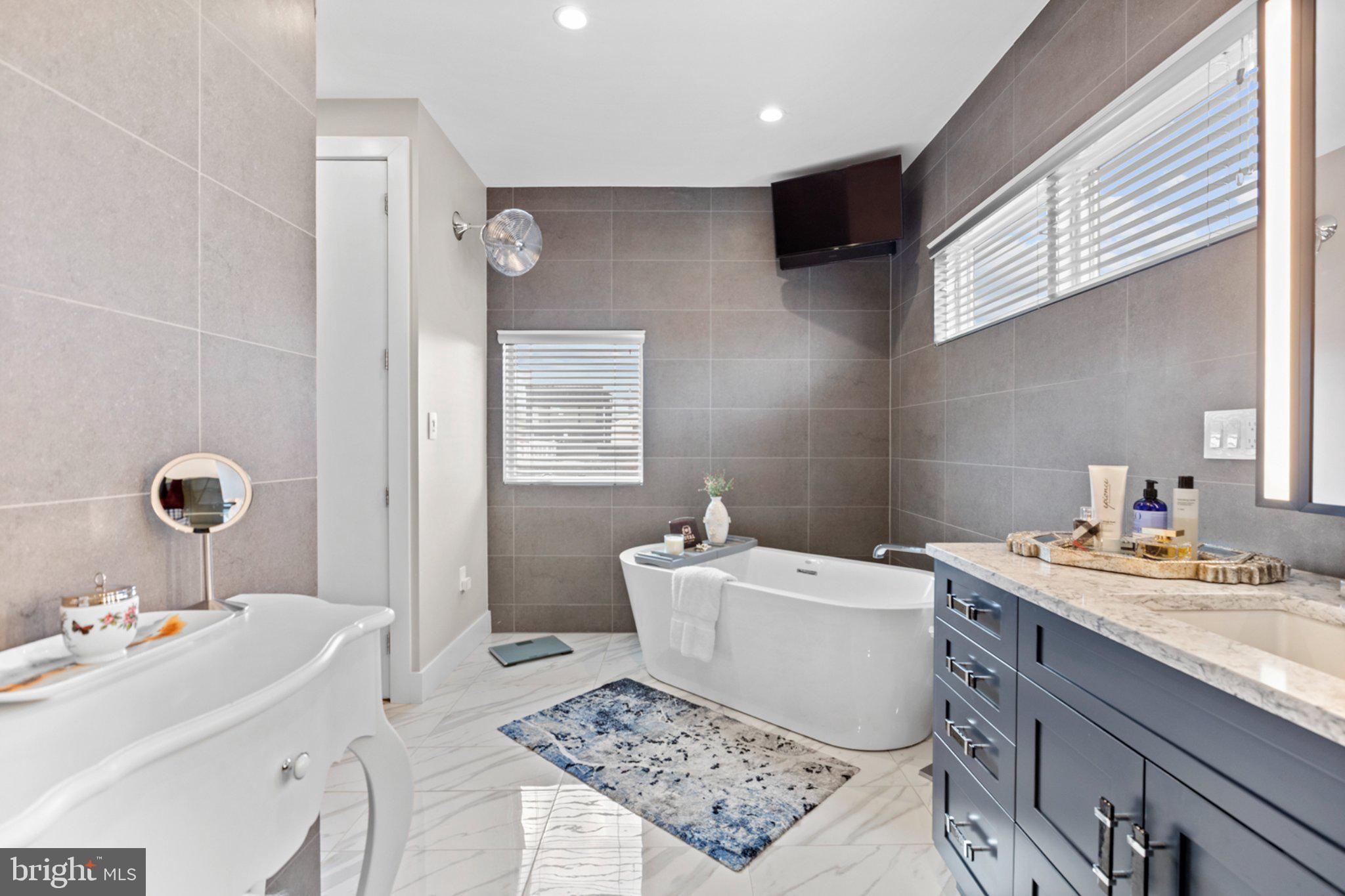 FITLER SQUARE - Residential