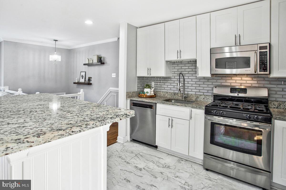 DALE CITY - Residential