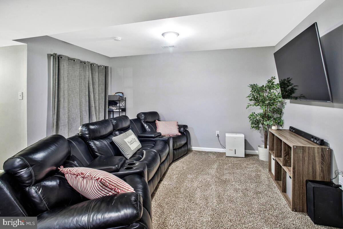 DALE CITY - Residential