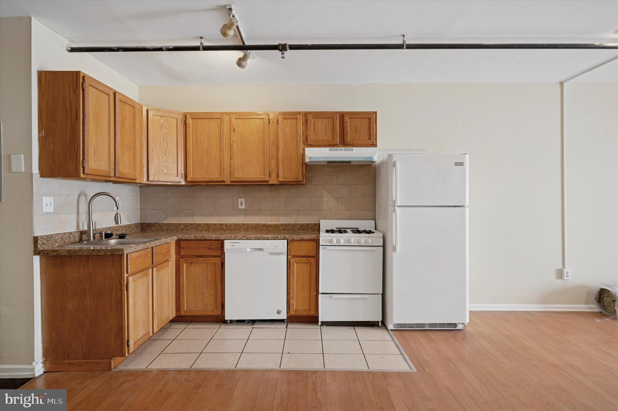 OLD CITY - Residential Lease