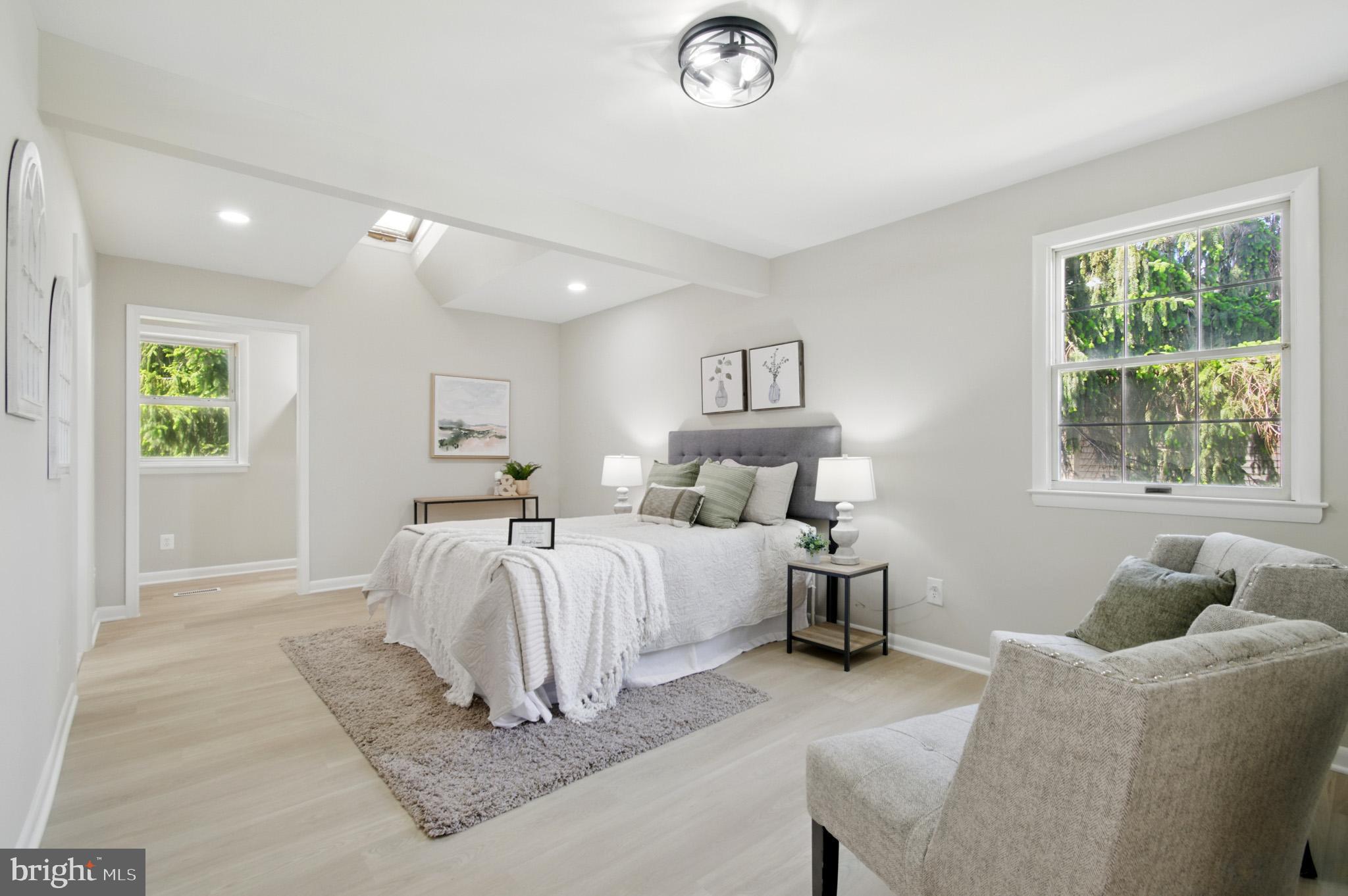 MOUNT AUGUSTINE - Residential