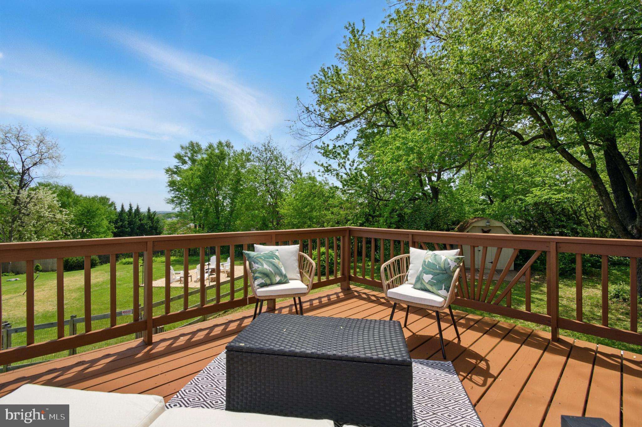 MOUNT AUGUSTINE - Residential