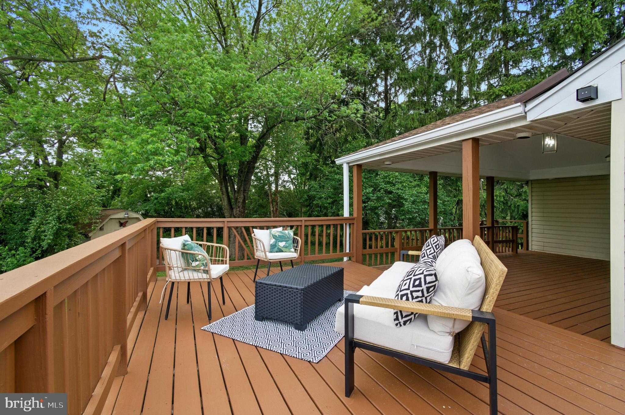 MOUNT AUGUSTINE - Residential