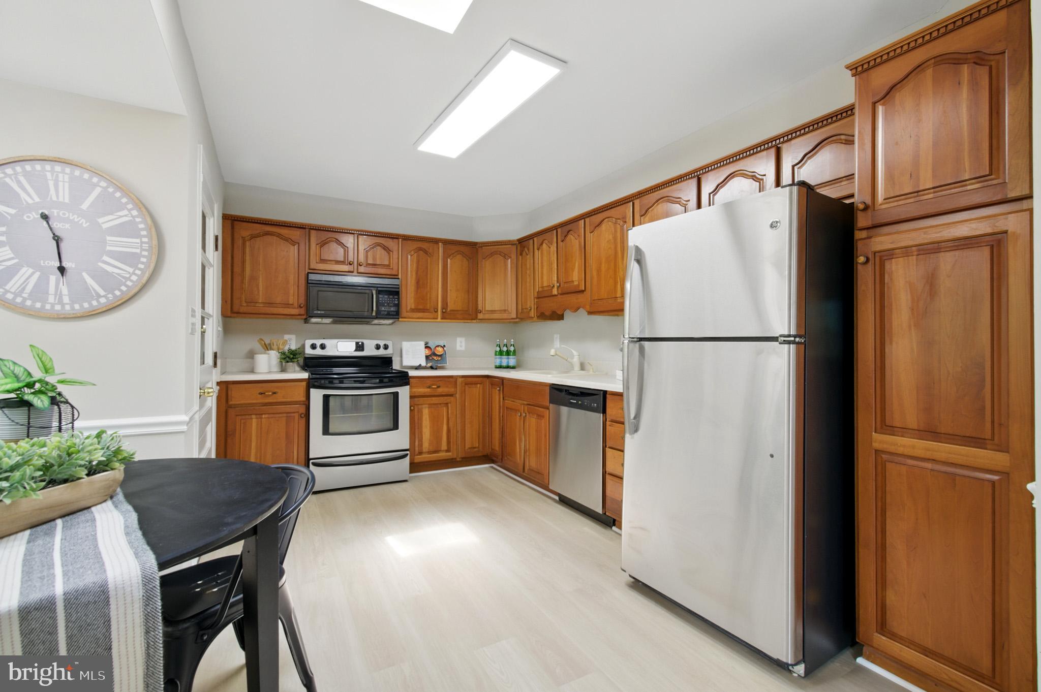 MOUNT AUGUSTINE - Residential