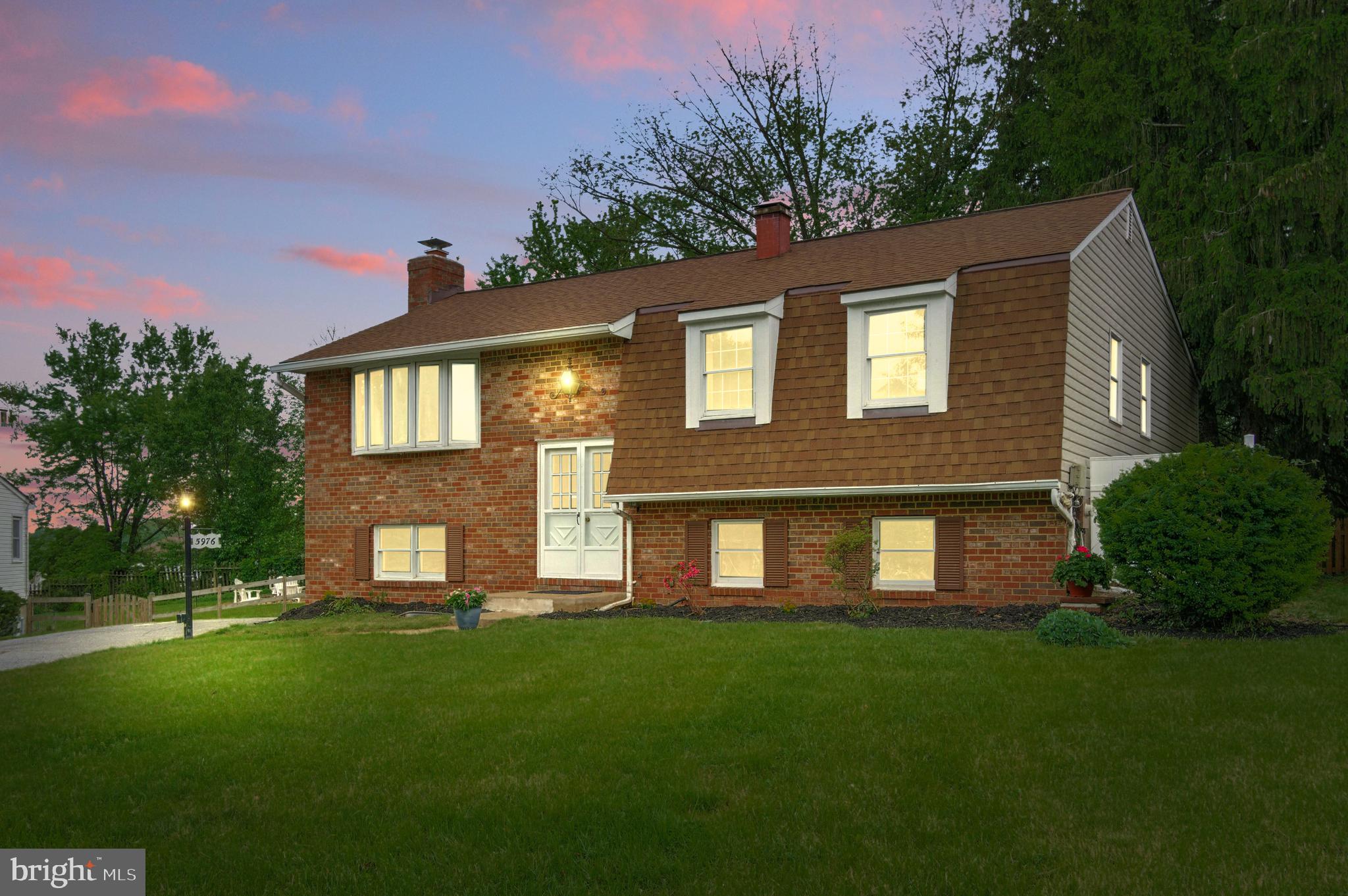 MOUNT AUGUSTINE - Residential