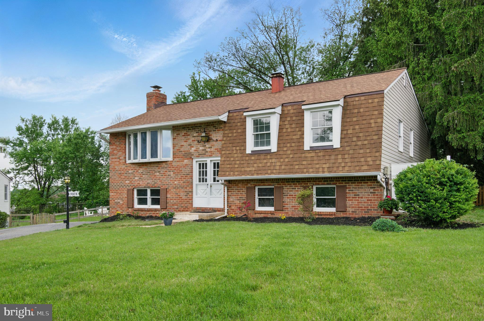 MOUNT AUGUSTINE - Residential