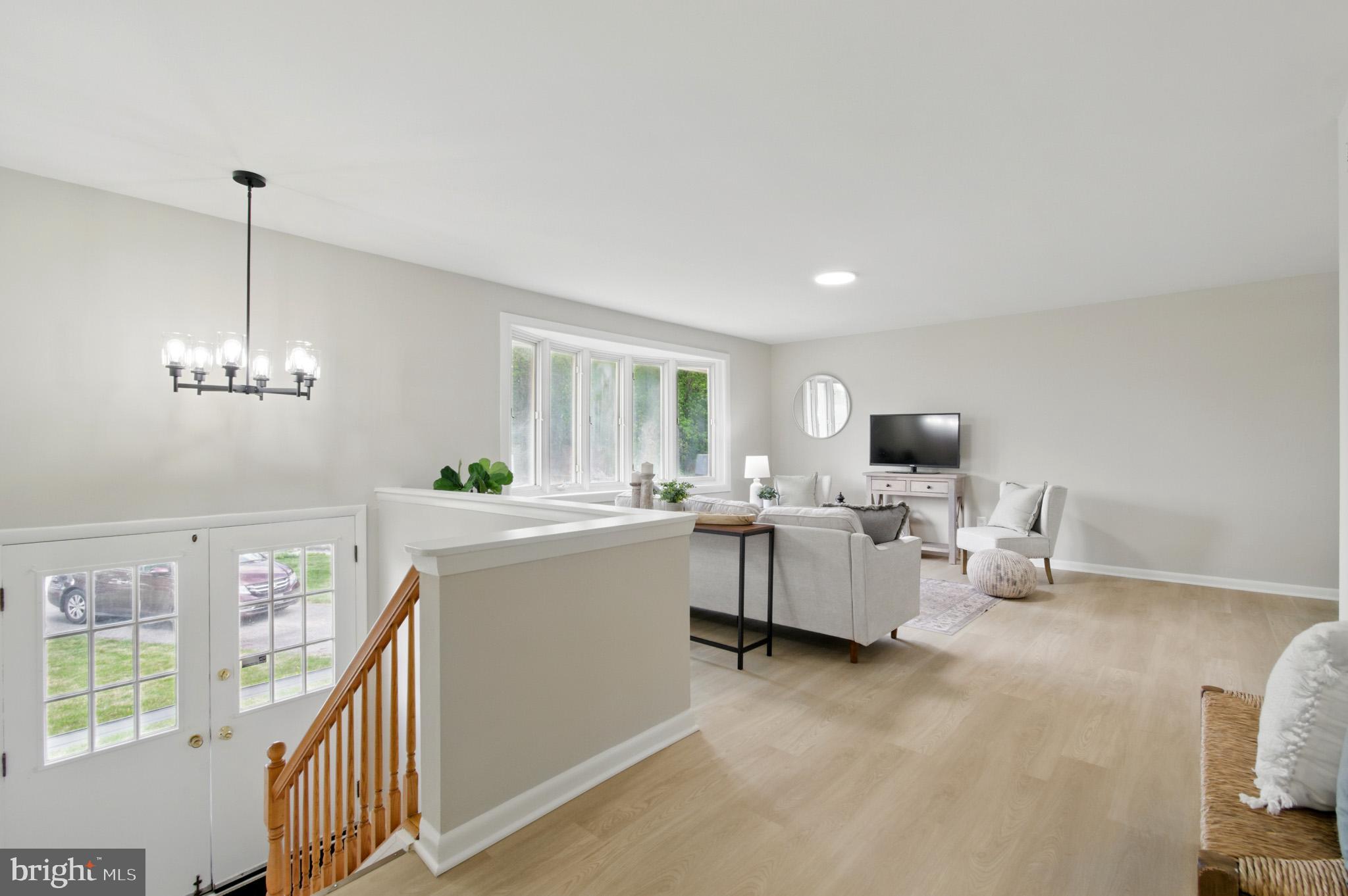 MOUNT AUGUSTINE - Residential