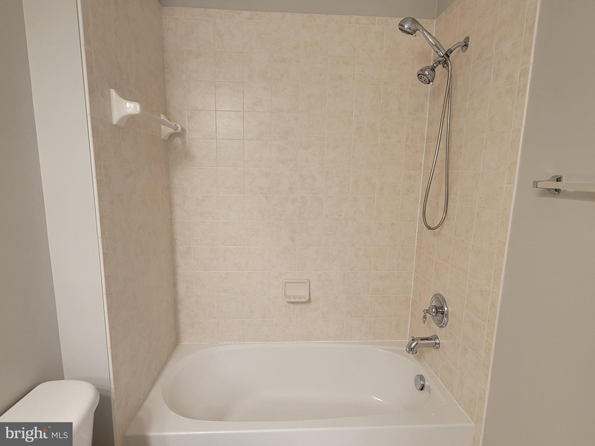 BRISTOW VILLAGE - Residential Lease