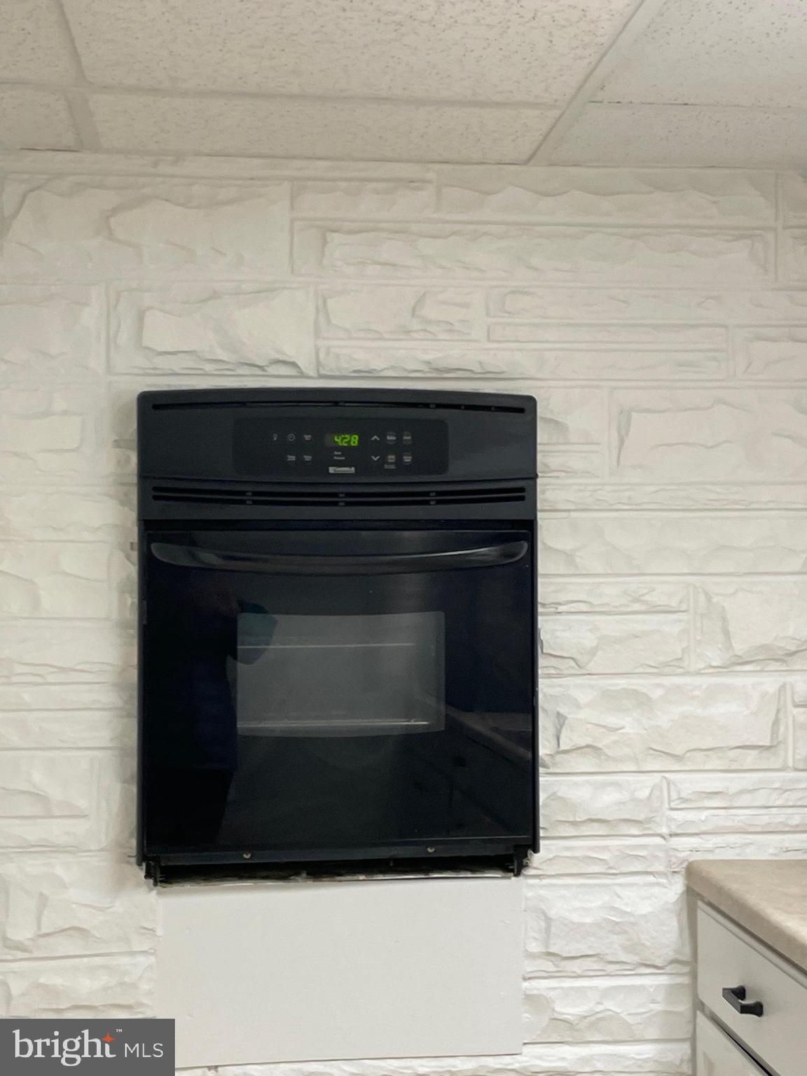 WHITELEY - Residential Lease