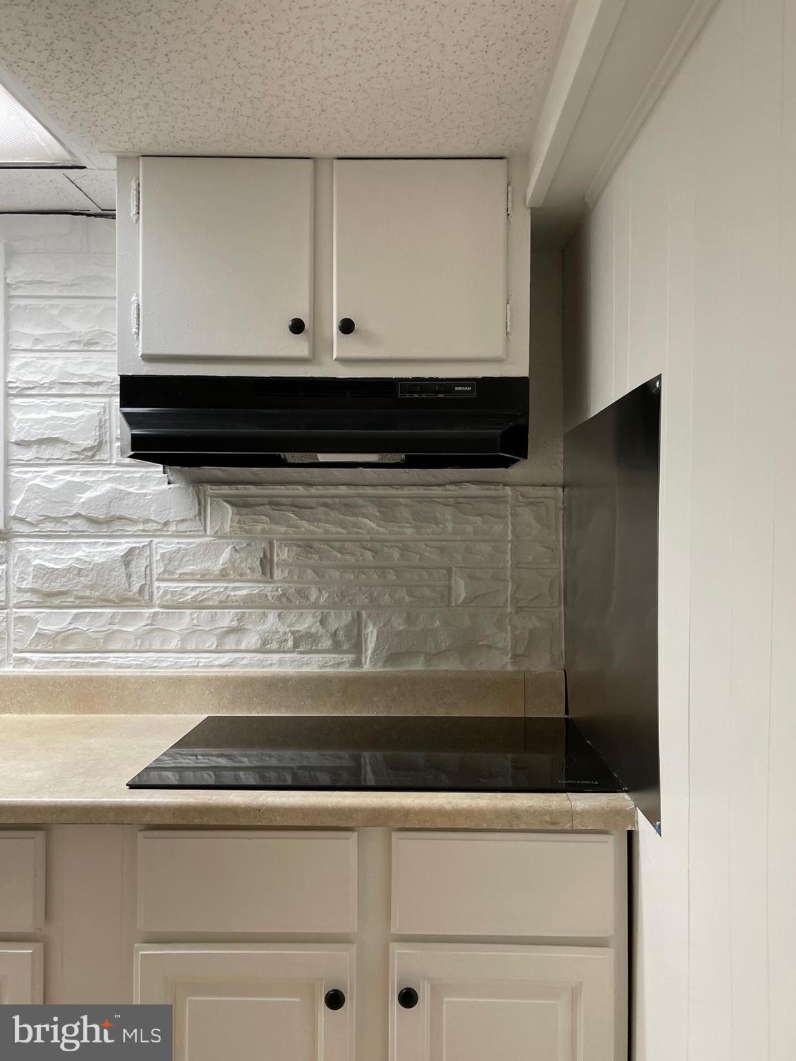 WHITELEY - Residential Lease