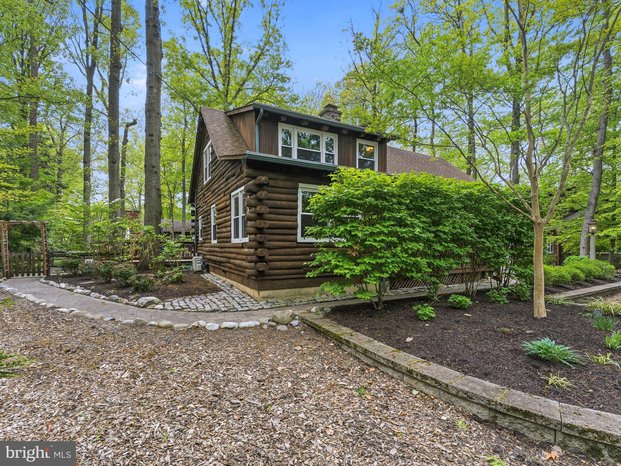 802 HOMEWOOD DRIVE