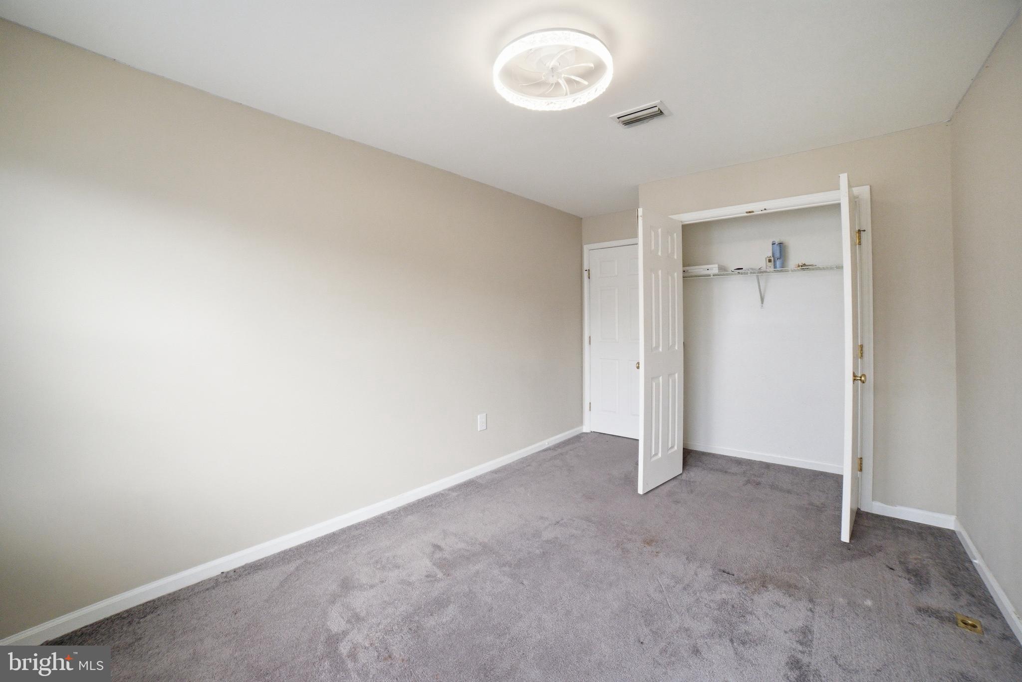 GABLES AT GUNSTON - Residential