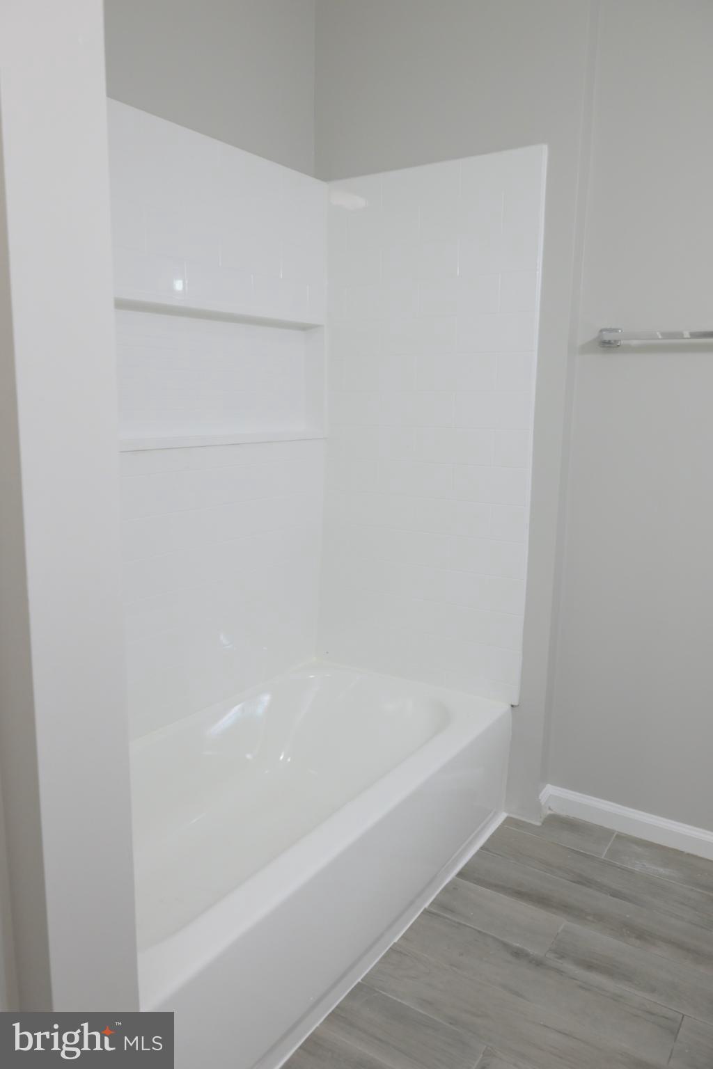 CENTRE RIDGE - Residential Lease