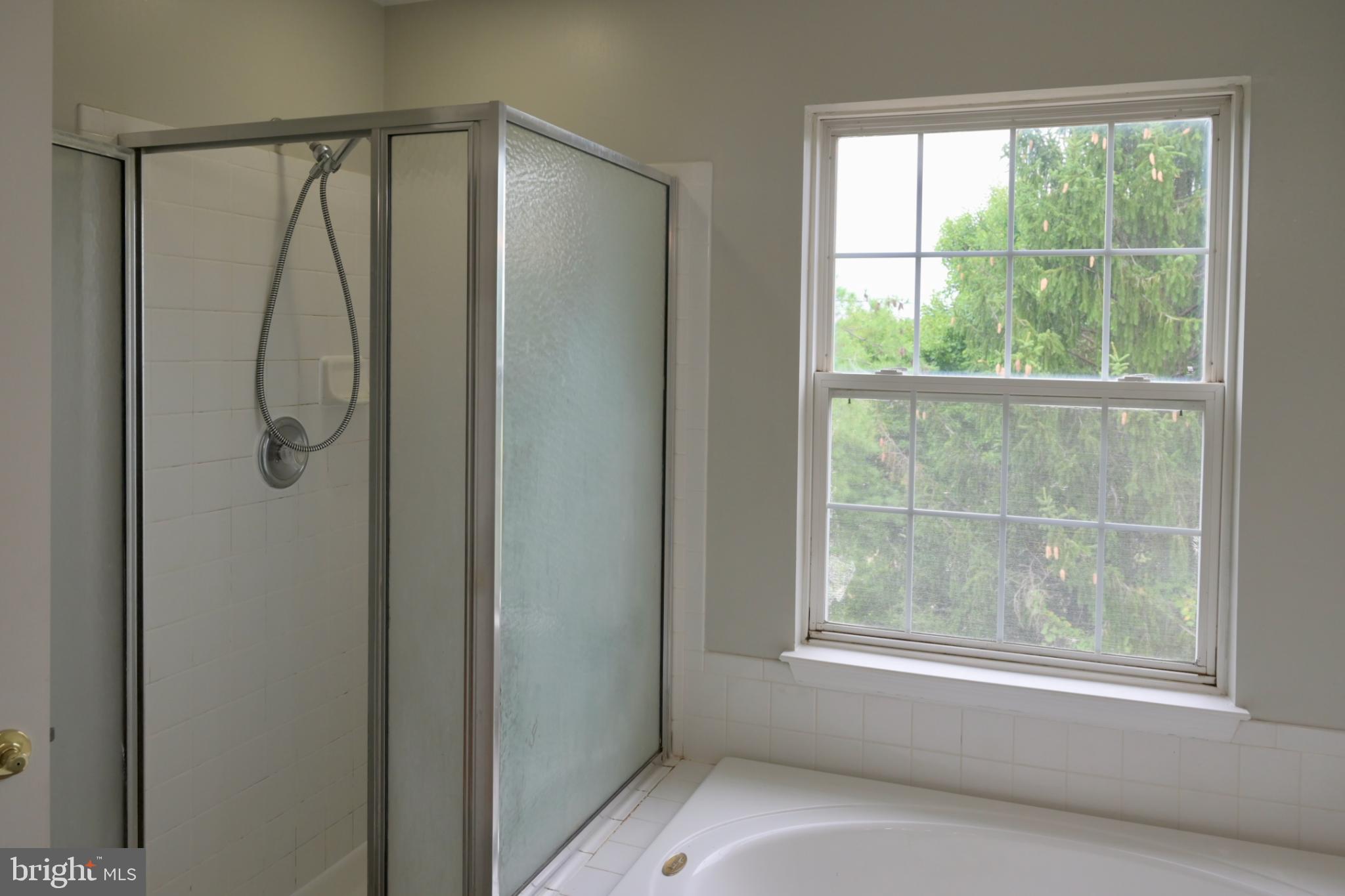 CENTRE RIDGE - Residential Lease