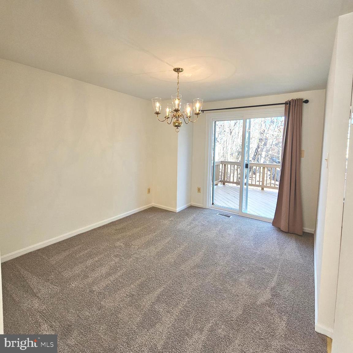 6620 GREENLEIGH LANE