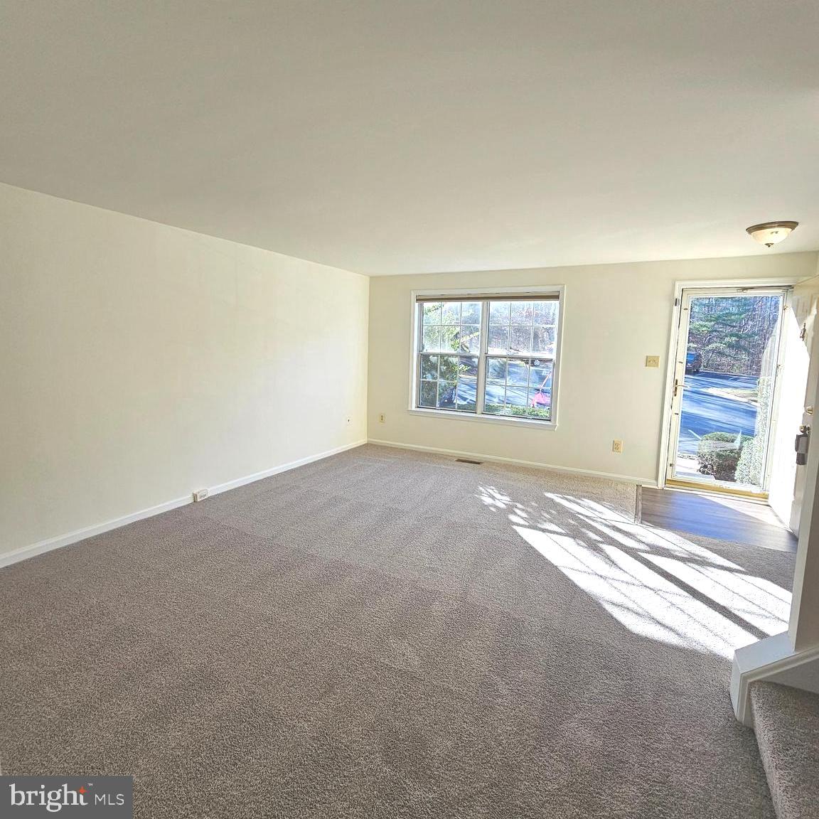 6620 GREENLEIGH LANE