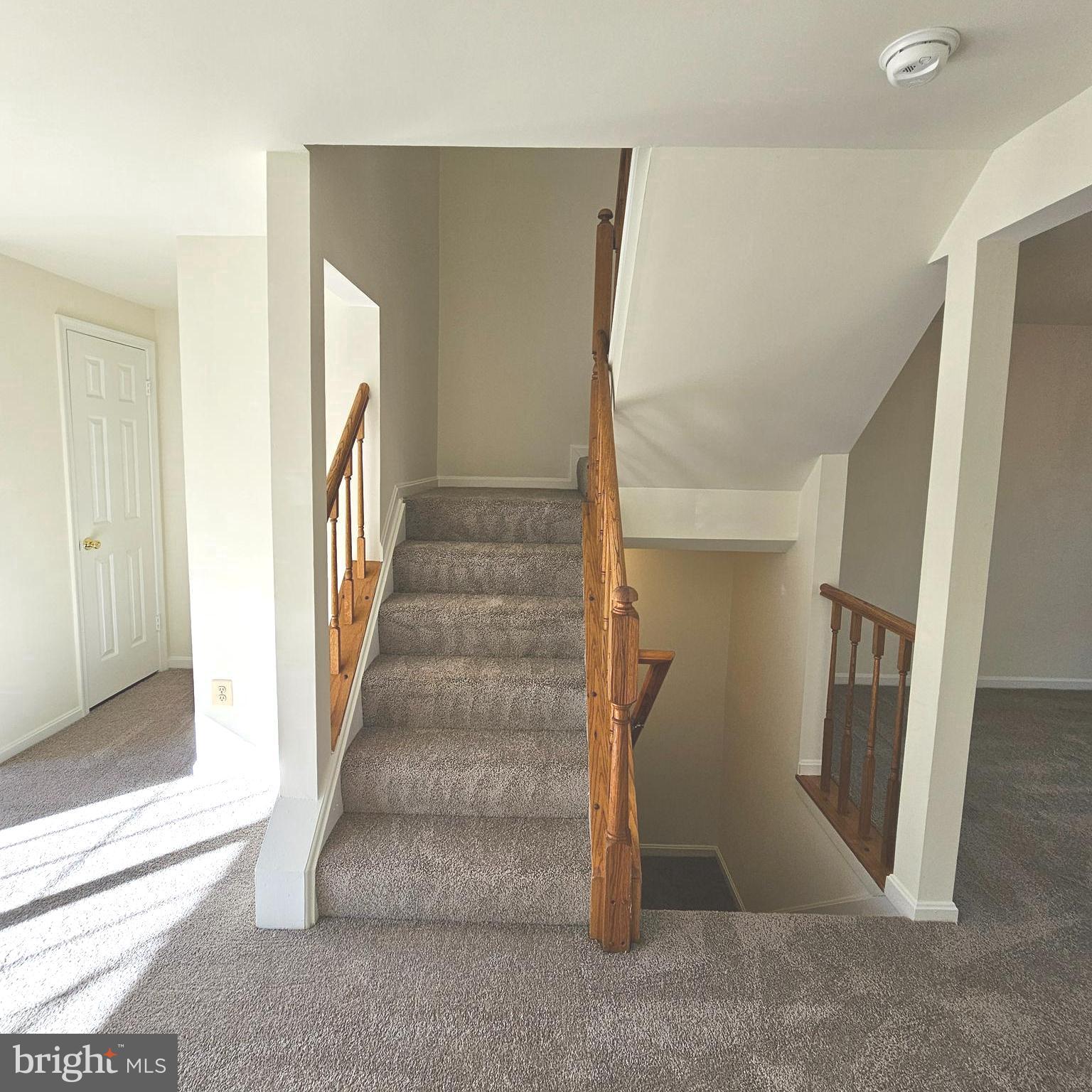 6620 GREENLEIGH LANE