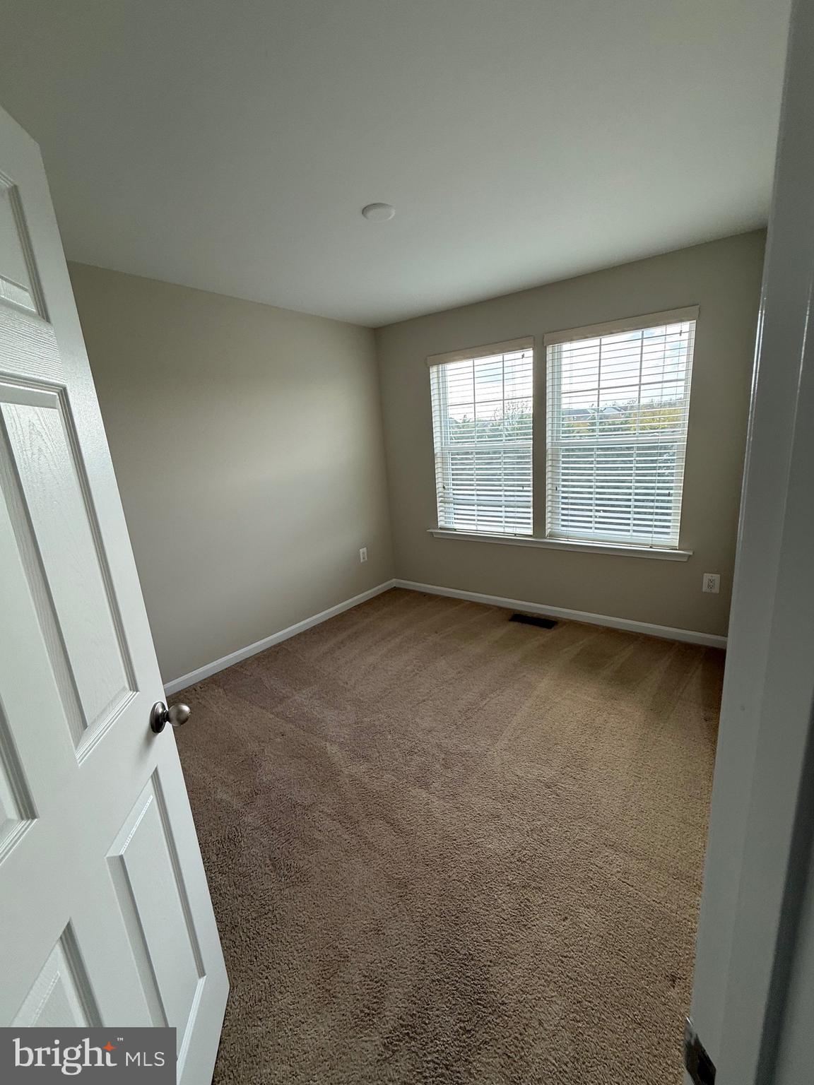 EASTGATE SQUARE - Residential