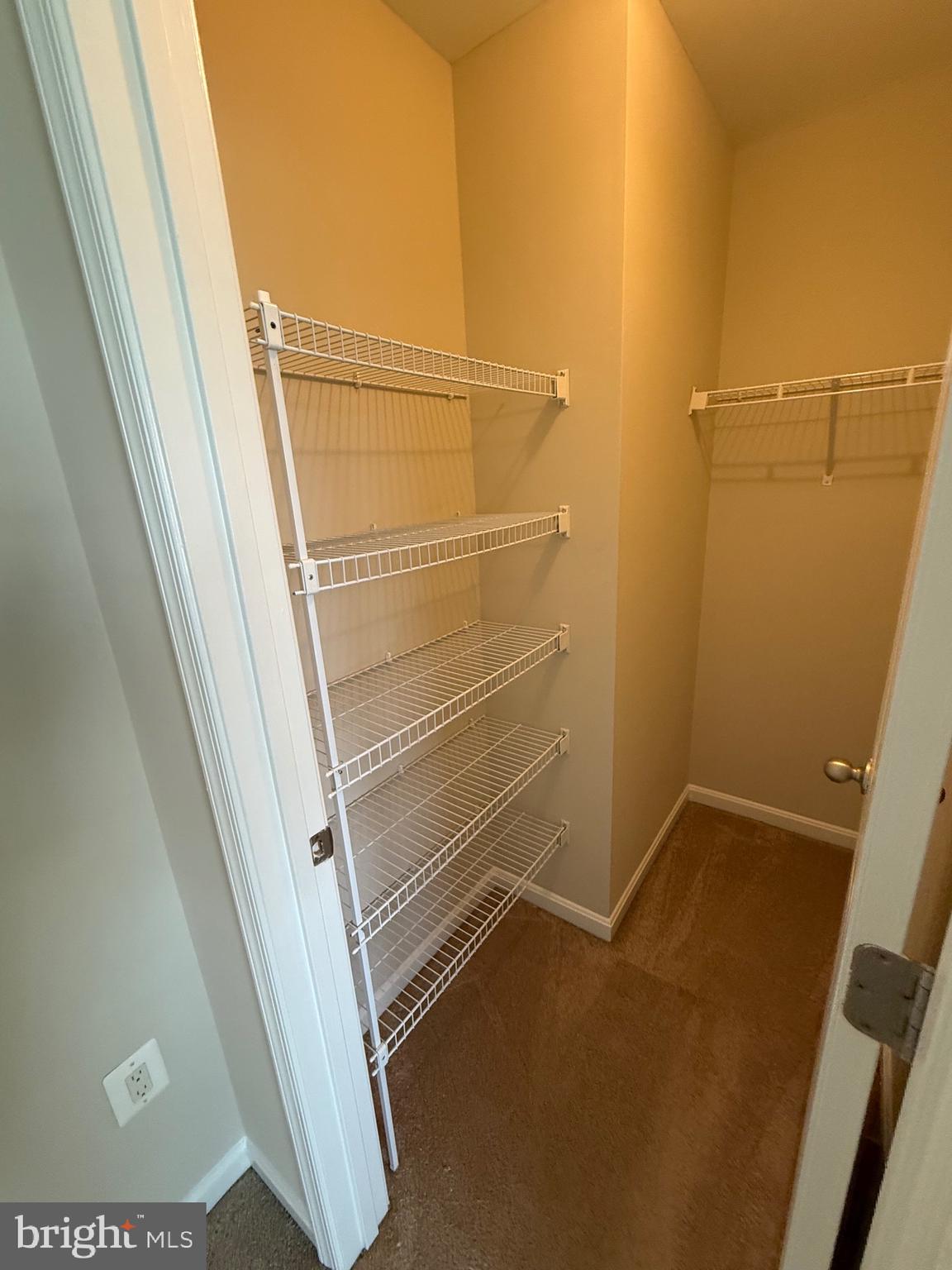 EASTGATE SQUARE - Residential