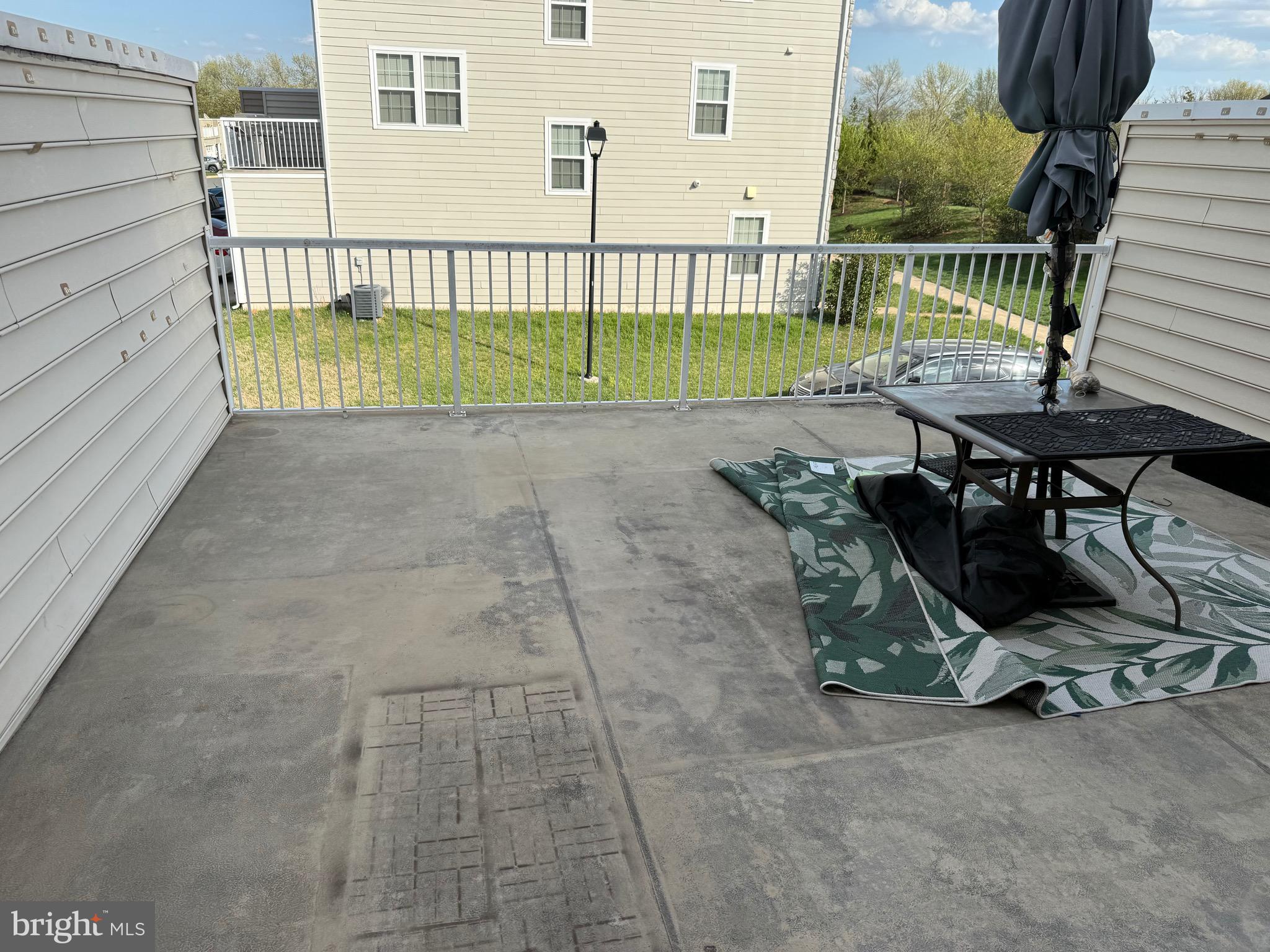 EASTGATE SQUARE - Residential