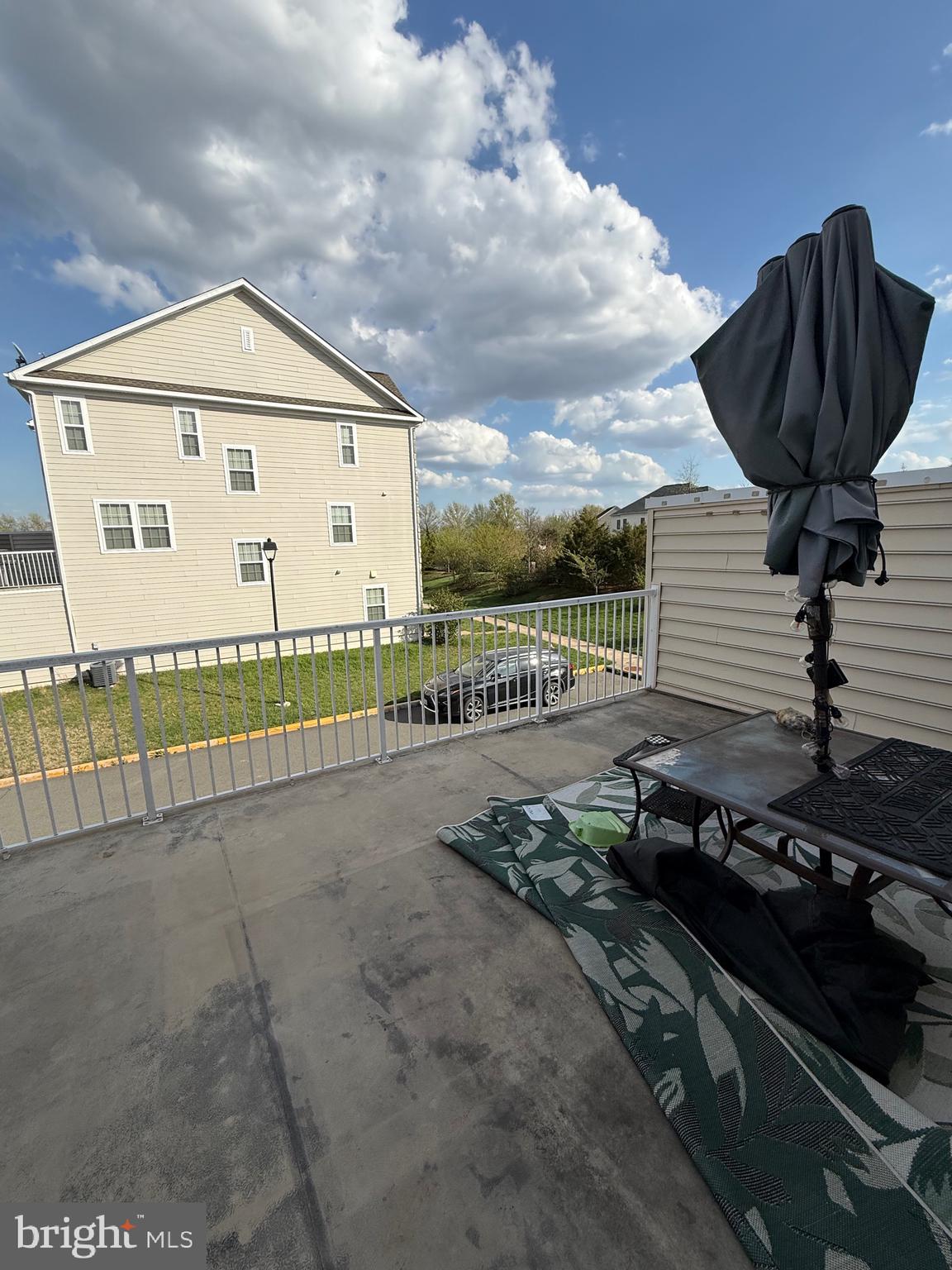 EASTGATE SQUARE - Residential