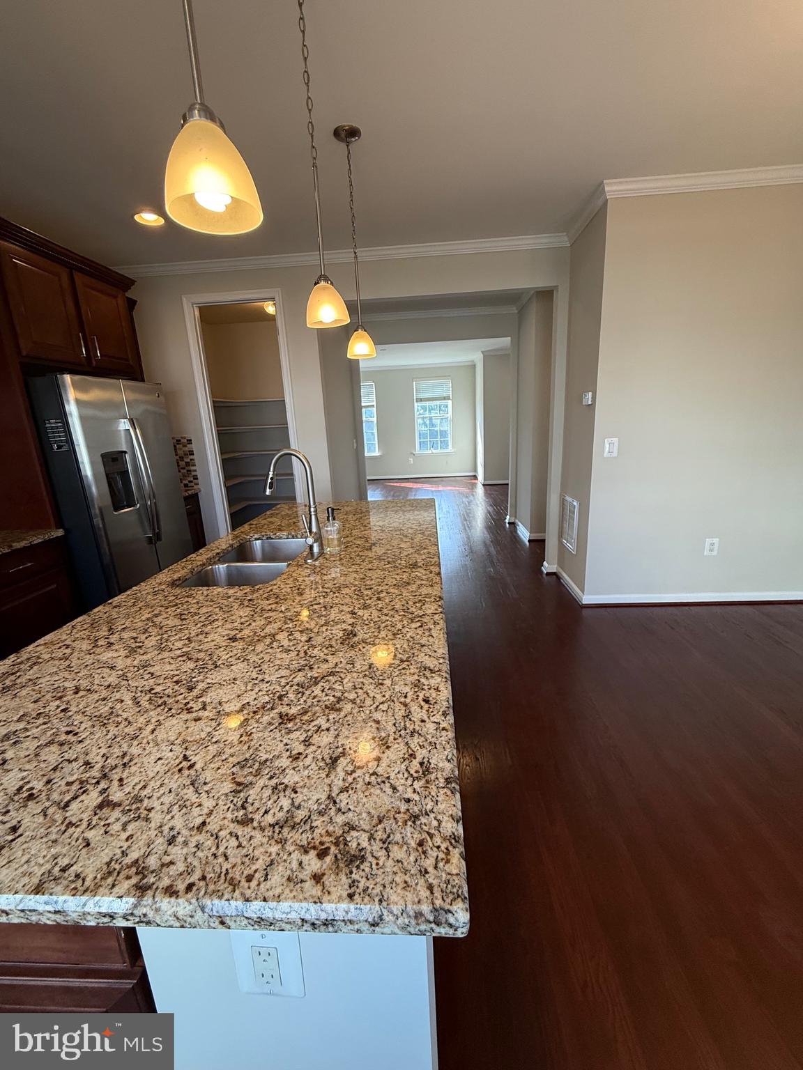 EASTGATE SQUARE - Residential