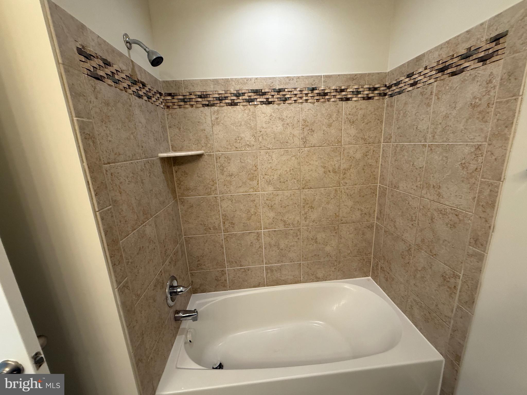 EASTGATE SQUARE - Residential