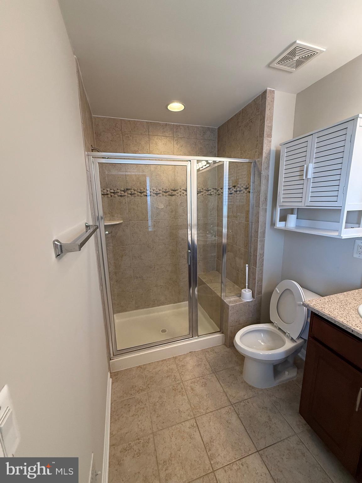 EASTGATE SQUARE - Residential