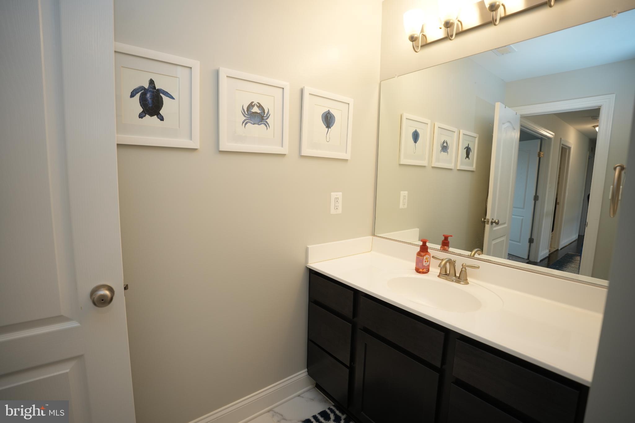 TWIN PONDS - Residential