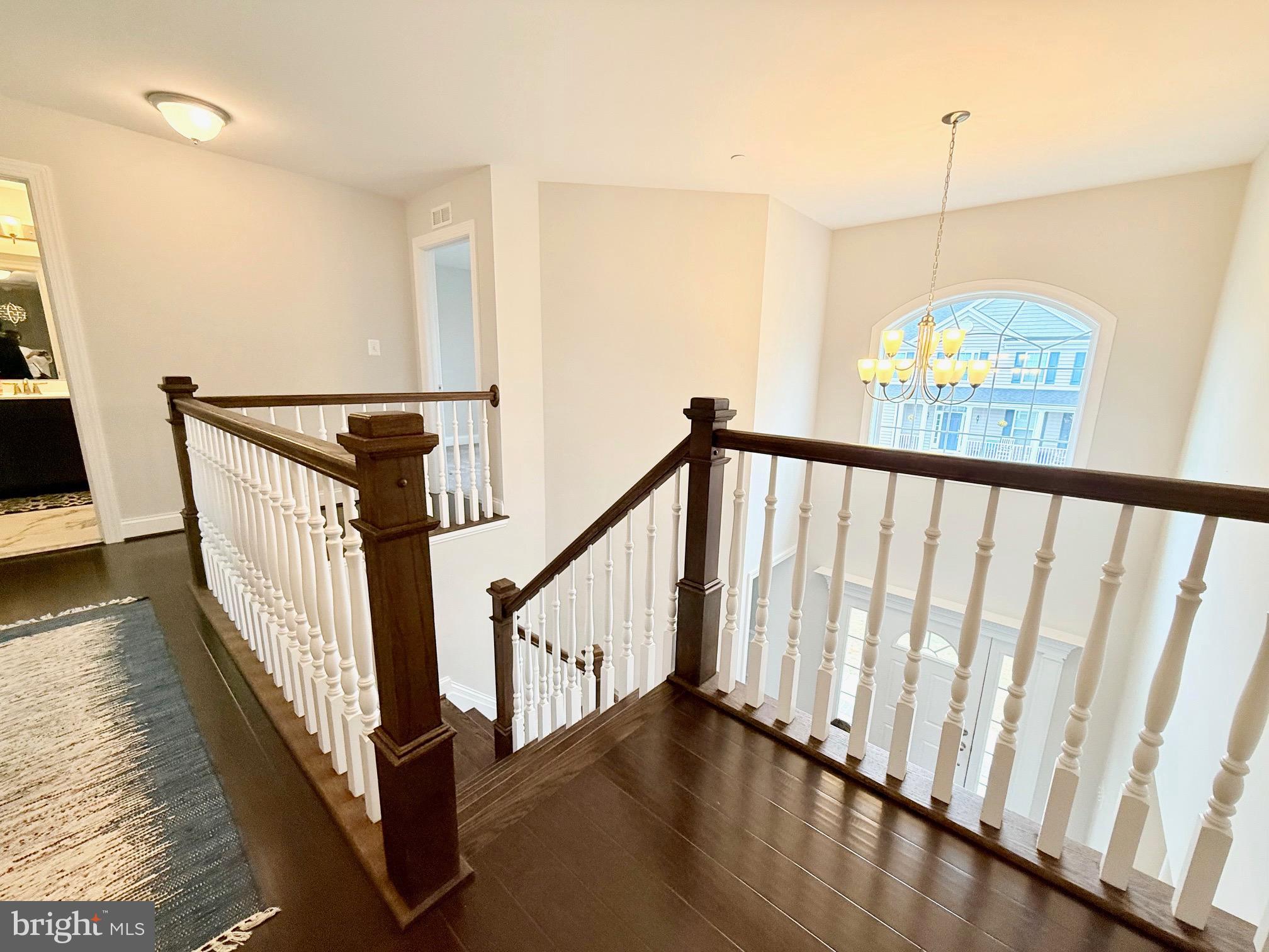 TWIN PONDS - Residential