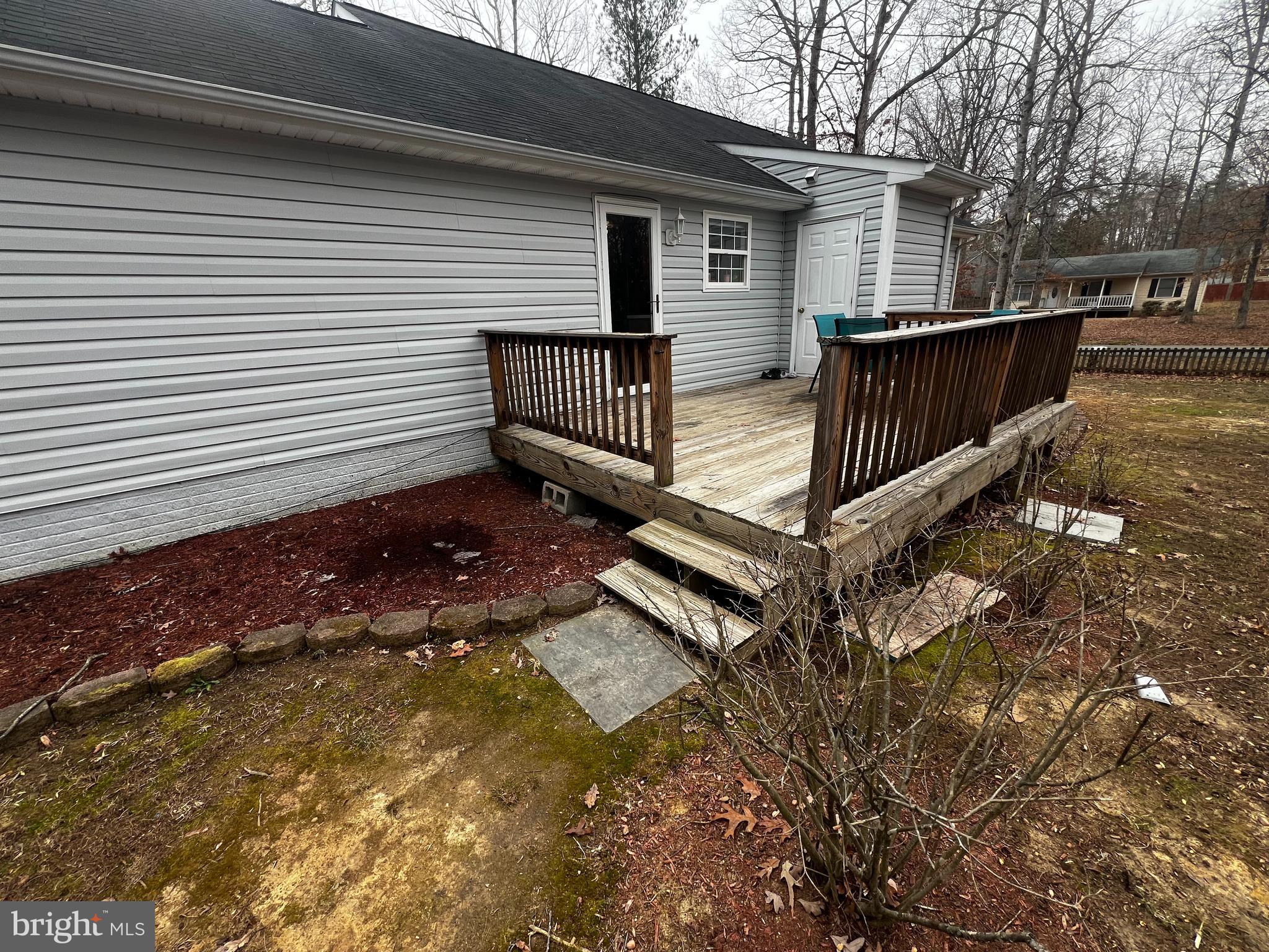 LAKE LAND OR - Residential