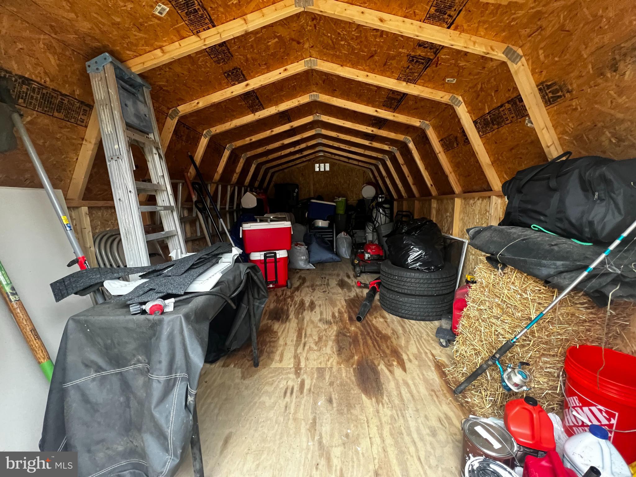 LAKE LAND OR - Residential