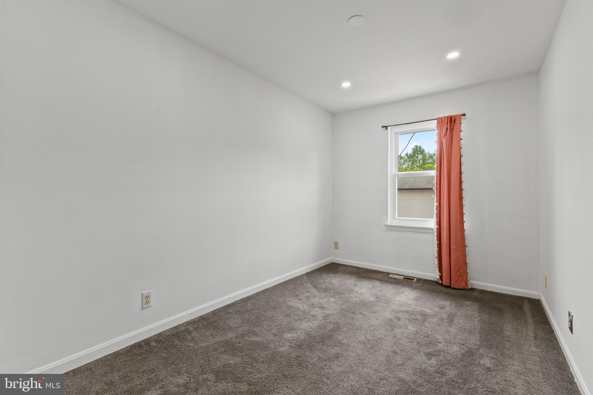 STAFFORD OAKS - Residential